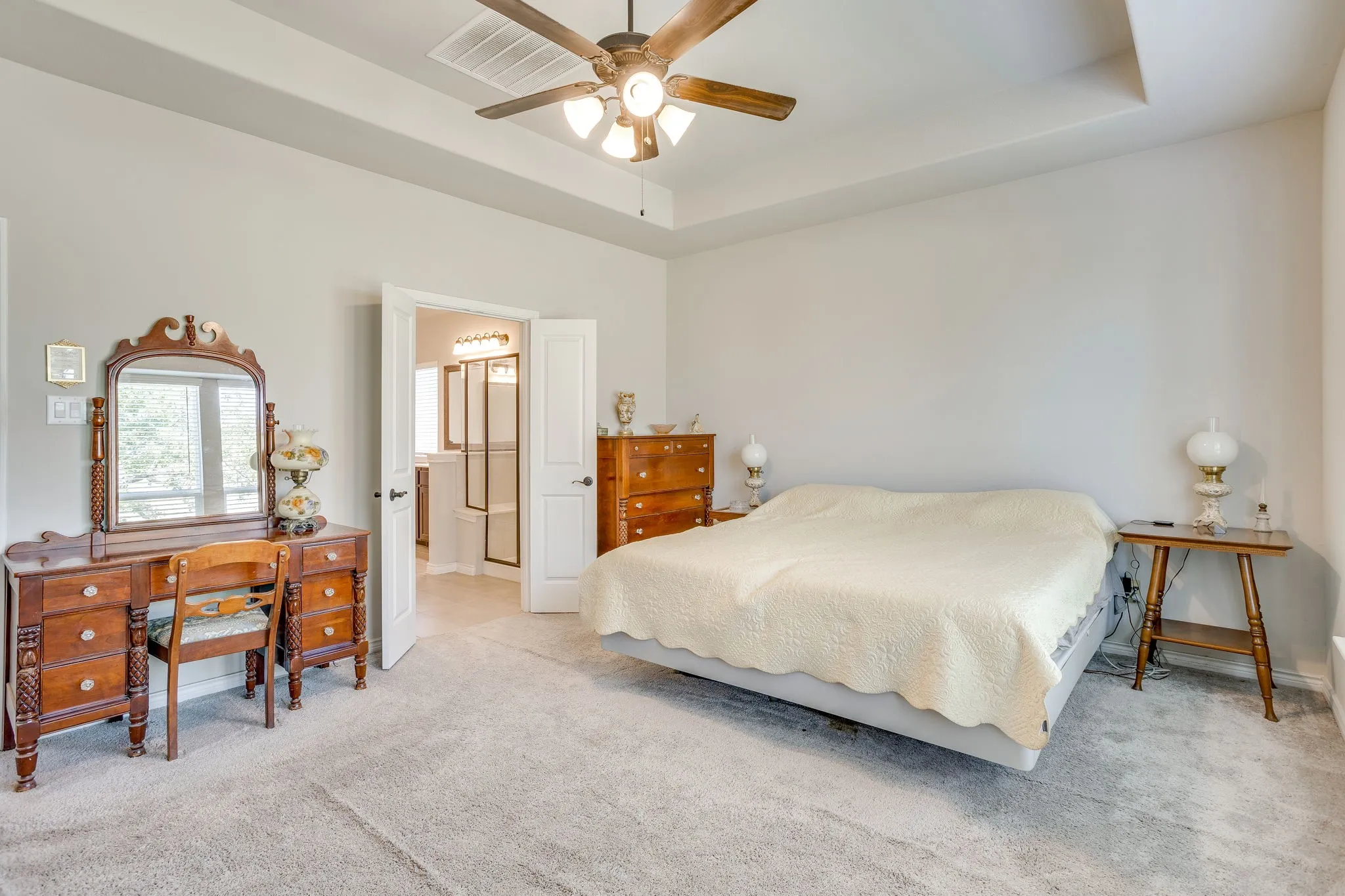 Single Family Residence For Sale in Johnson County , 1008 Wildwood Drive, Joshua, Texas 76058, 3 Bedroom, 3 Bathroom, 2 Garage spaces, 2,441 Sqft, built in 2021, mls#21389831, Real Estate Agent in Joshua, Homes For Sale in Johnson county, Homes For Sale in Joshua, Realtor in Joshua Texas, Real Estate Brokerage Independent Realty Texas, Luminita Cordes Realtor