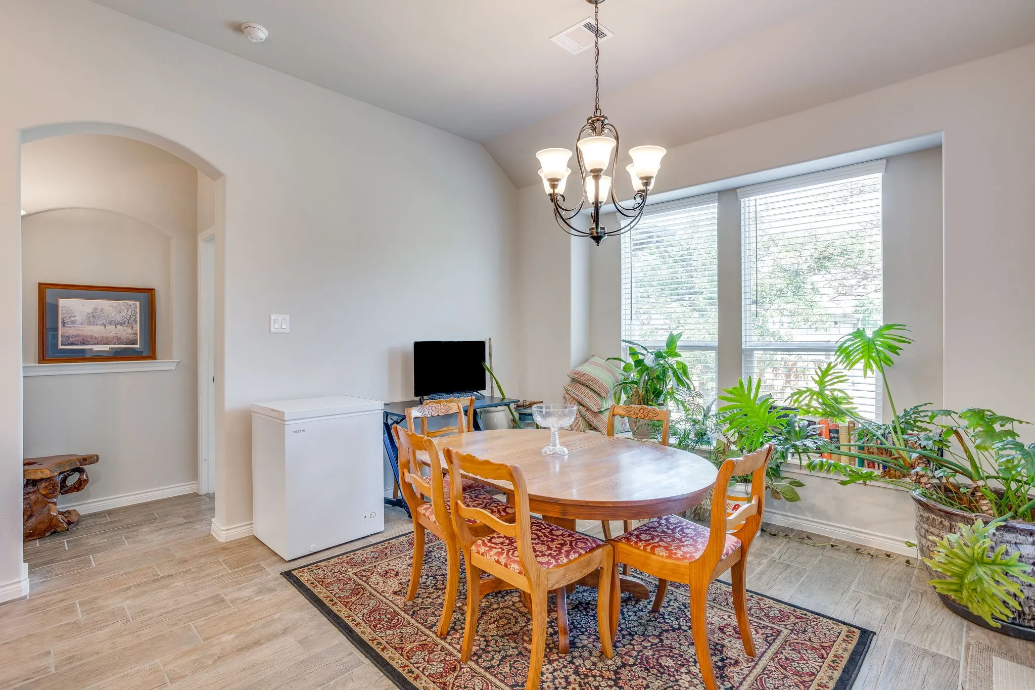 Single Family Residence For Sale in Johnson County , 1008 Wildwood Drive, Joshua, Texas 76058, 3 Bedroom, 3 Bathroom, 2 Garage spaces, 2,441 Sqft, built in 2021, mls#21389831, Real Estate Agent in Joshua, Homes For Sale in Johnson county, Homes For Sale in Joshua, Realtor in Joshua Texas, Real Estate Brokerage Independent Realty Texas, Luminita Cordes Realtor