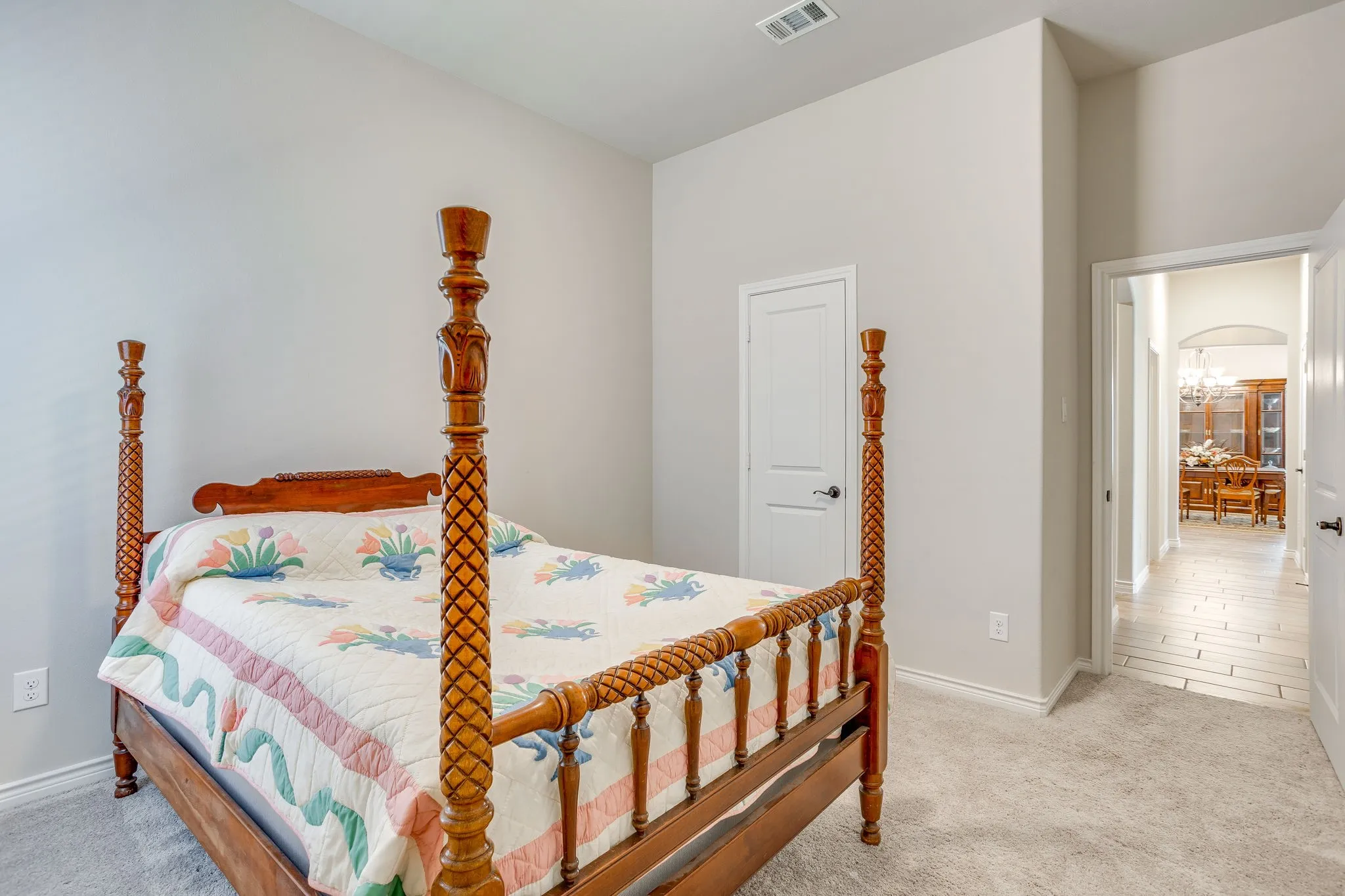 Single Family Residence For Sale in Johnson County , 1008 Wildwood Drive, Joshua, Texas 76058, 3 Bedroom, 3 Bathroom, 2 Garage spaces, 2,441 Sqft, built in 2021, mls#21389831, Real Estate Agent in Joshua, Homes For Sale in Johnson county, Homes For Sale in Joshua, Realtor in Joshua Texas, Real Estate Brokerage Independent Realty Texas, Luminita Cordes Realtor