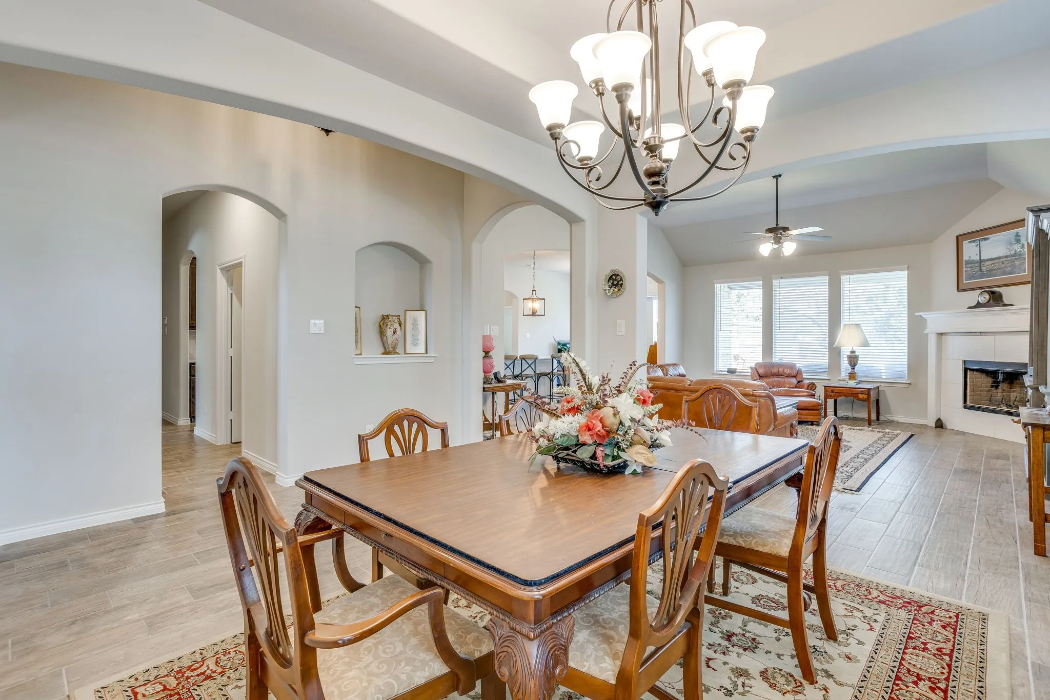 Single Family Residence For Sale in Johnson County , 1008 Wildwood Drive, Joshua, Texas 76058, 3 Bedroom, 3 Bathroom, 2 Garage spaces, 2,441 Sqft, built in 2021, mls#21389831, Real Estate Agent in Joshua, Homes For Sale in Johnson county, Homes For Sale in Joshua, Realtor in Joshua Texas, Real Estate Brokerage Independent Realty Texas, Luminita Cordes Realtor