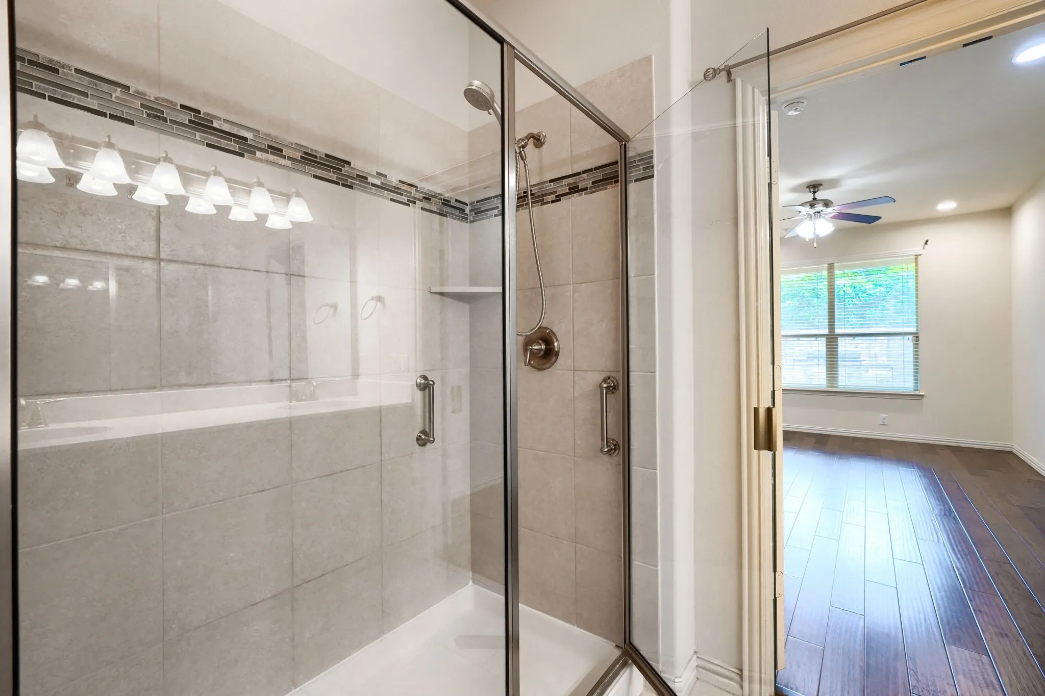 Townhouse For Sale in Collin County , 878 Merino Drive, Allen, Texas 75013, 3 Bedroom, 4 Bathroom, 2 Garage spaces, 2,123 Sqft, built in 2014, mls#21390046, Real Estate Agent in Allen, Homes For Sale in Collin county, Homes For Sale in Allen, Realtor in Allen Texas, Real Estate Brokerage Independent Realty Texas, Luminita Cordes Realtor