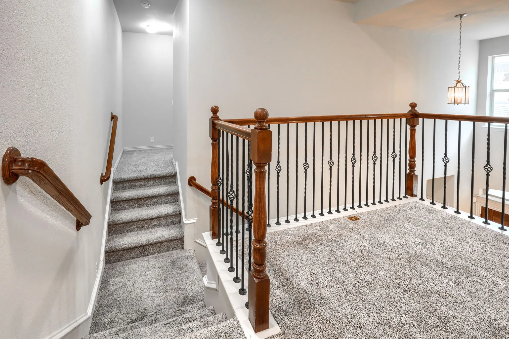 Connecting Stairs to 2nd Primary Bedroom with en-suite Bath