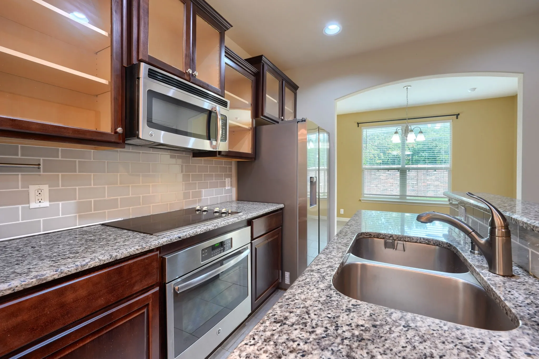 Townhouse For Sale in Collin County , 878 Merino Drive, Allen, Texas 75013, 3 Bedroom, 4 Bathroom, 2 Garage spaces, 2,123 Sqft, built in 2014, mls#21390046, Real Estate Agent in Allen, Homes For Sale in Collin county, Homes For Sale in Allen, Realtor in Allen Texas, Real Estate Brokerage Independent Realty Texas, Luminita Cordes Realtor