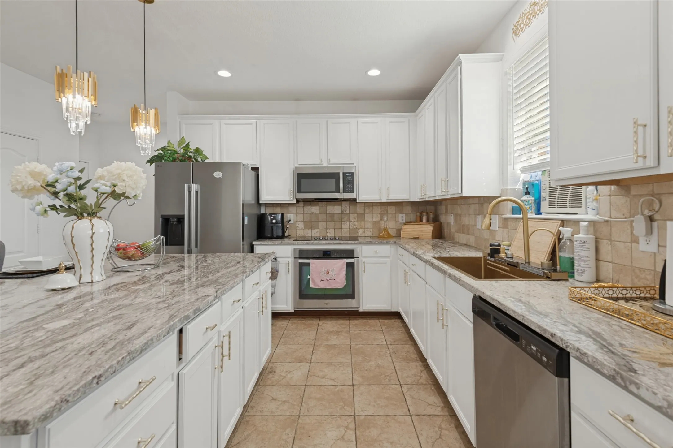 Single Family Residence For Sale in Kaufman County , 2107 Songbird Drive, Forney, Texas 75126, 4 Bedroom, 3 Bathroom, 2 Garage spaces, 3,710 Sqft, built in 2007, mls#21389905, Real Estate Agent in Forney, Homes For Sale in Kaufman county, Homes For Sale in Forney, Realtor in Forney Texas, Real Estate Brokerage Independent Realty Texas, Luminita Cordes Realtor