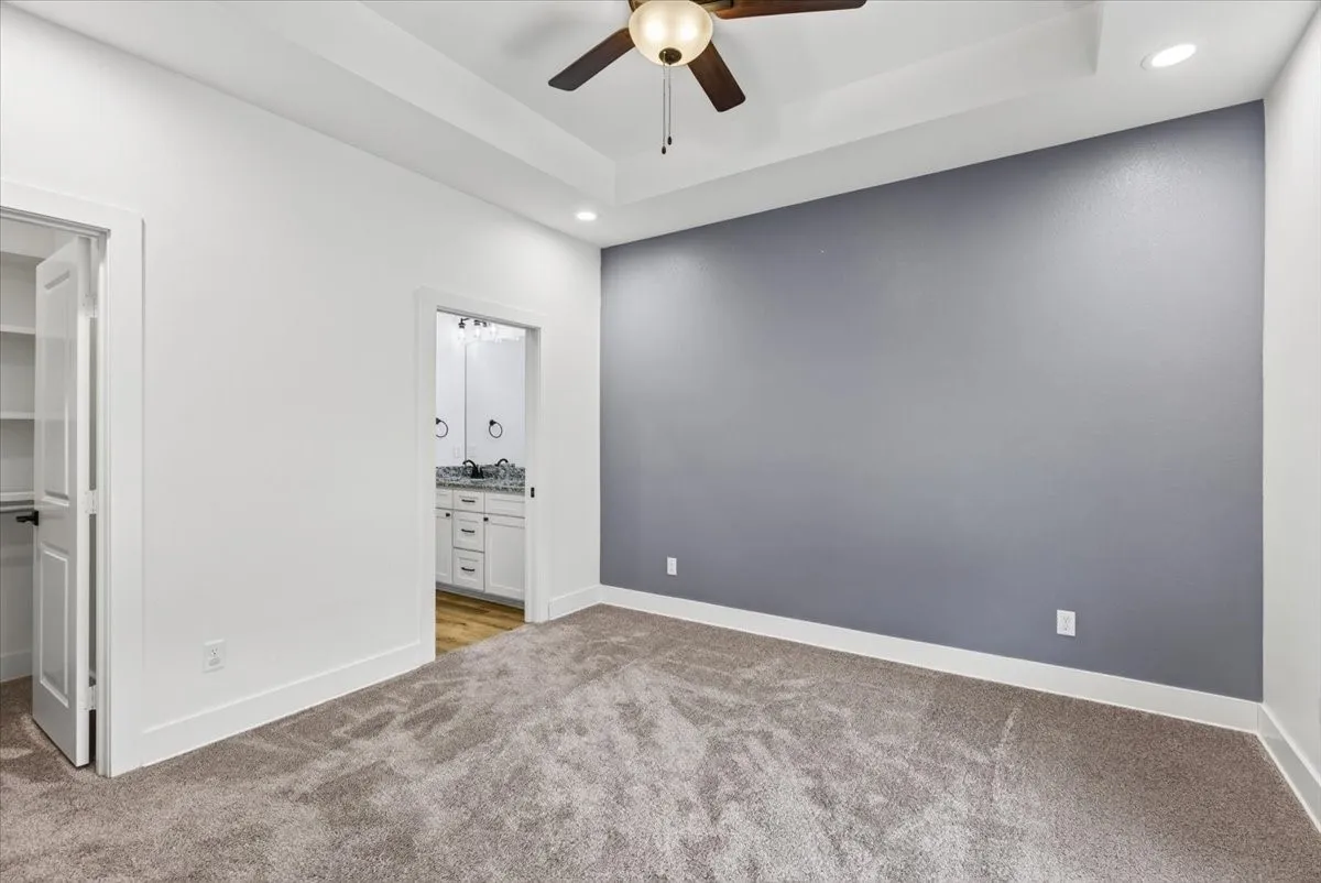 Single Family Residence For Sale in Kaufman County , 2112 Cole Street, Mabank, Texas 75147, 3 Bedroom, 2 Bathroom, 2 Garage spaces, 1,465 Sqft, built in 2021, mls#21389953, Real Estate Agent in Mabank, Homes For Sale in Kaufman county, Homes For Sale in Mabank, Realtor in Mabank Texas, Real Estate Brokerage Independent Realty Texas, Luminita Cordes Realtor