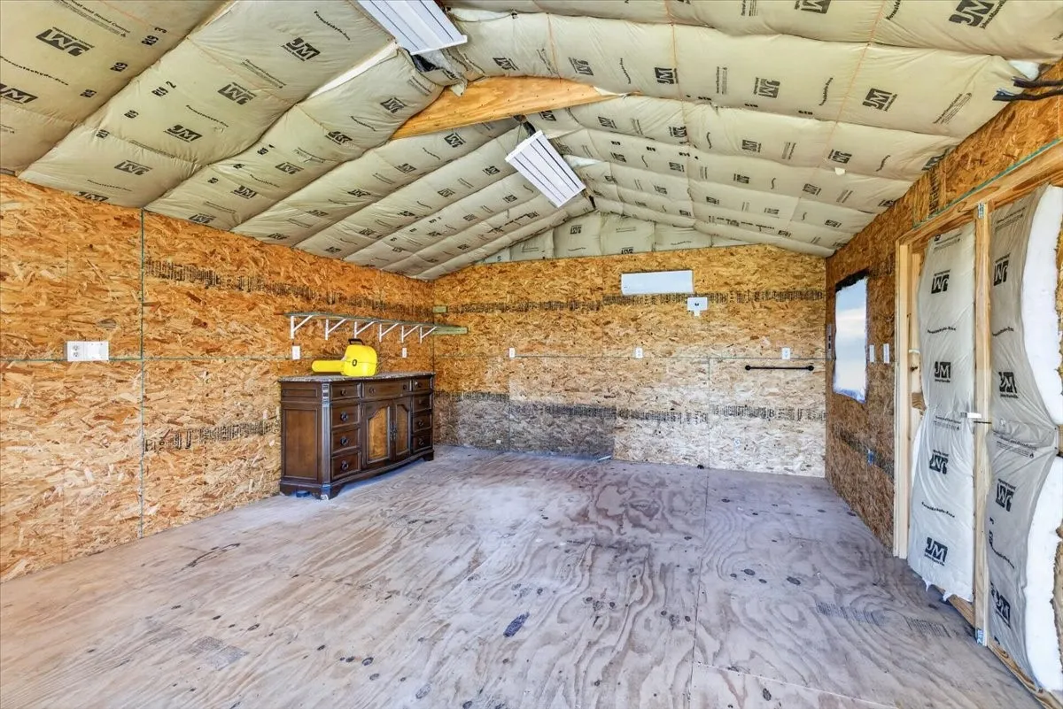 Single Family Residence For Sale in Kaufman County , 2112 Cole Street, Mabank, Texas 75147, 3 Bedroom, 2 Bathroom, 2 Garage spaces, 1,465 Sqft, built in 2021, mls#21389953, Real Estate Agent in Mabank, Homes For Sale in Kaufman county, Homes For Sale in Mabank, Realtor in Mabank Texas, Real Estate Brokerage Independent Realty Texas, Luminita Cordes Realtor