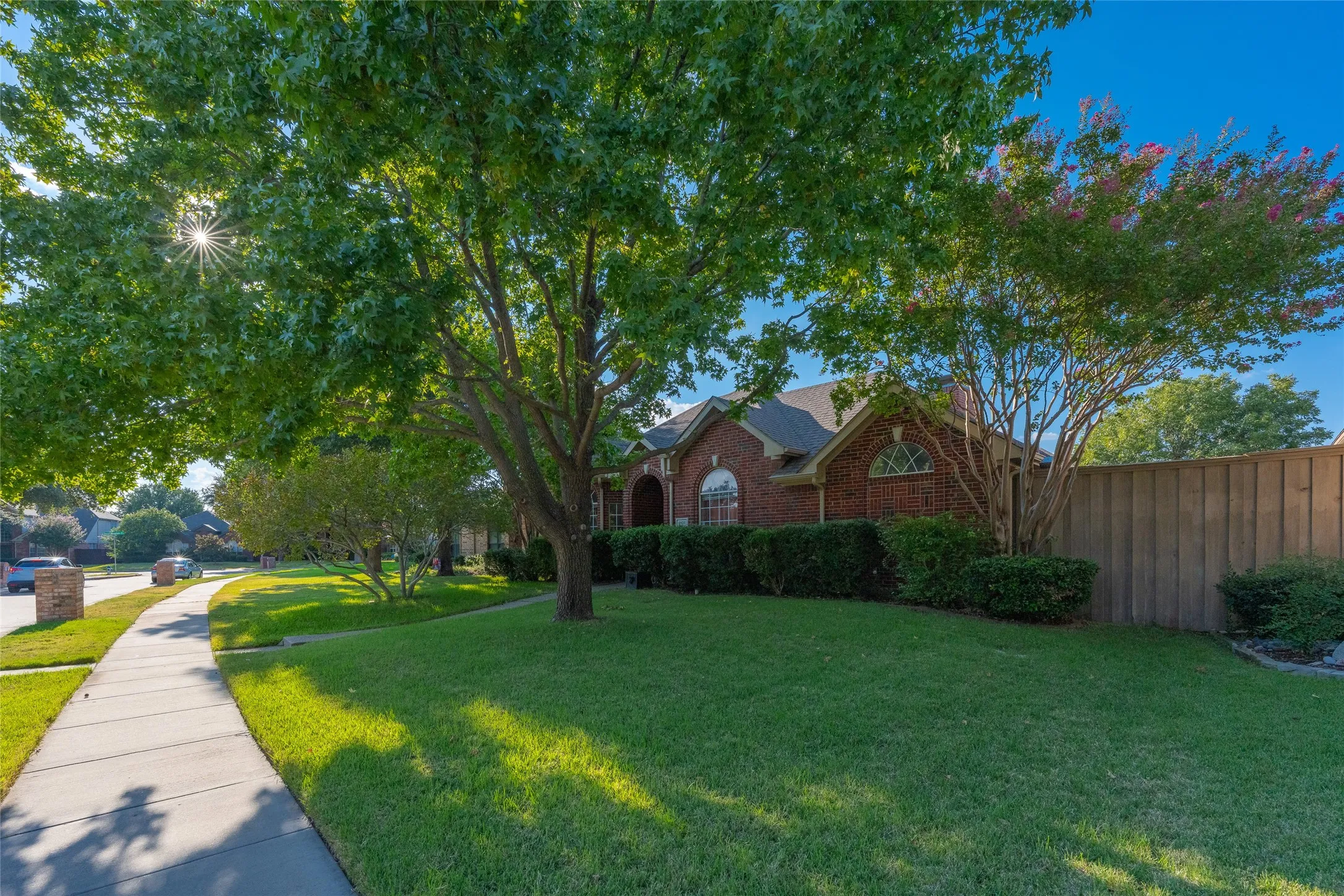 Single Family Residence For Rent in Collin County , 4821 Frost Hollow Drive, Plano, Texas 75093, 4 Bedroom, 2 Bathroom, 2 Garage spaces, 2,191 Sqft, built in 1995, mls#21390023, Real Estate Agent in Plano, Homes For Rent in Collin county, Homes For Rent in Plano, Realtor in Plano Texas, Real Estate Brokerage Independent Realty Texas, Luminita Cordes Realtor