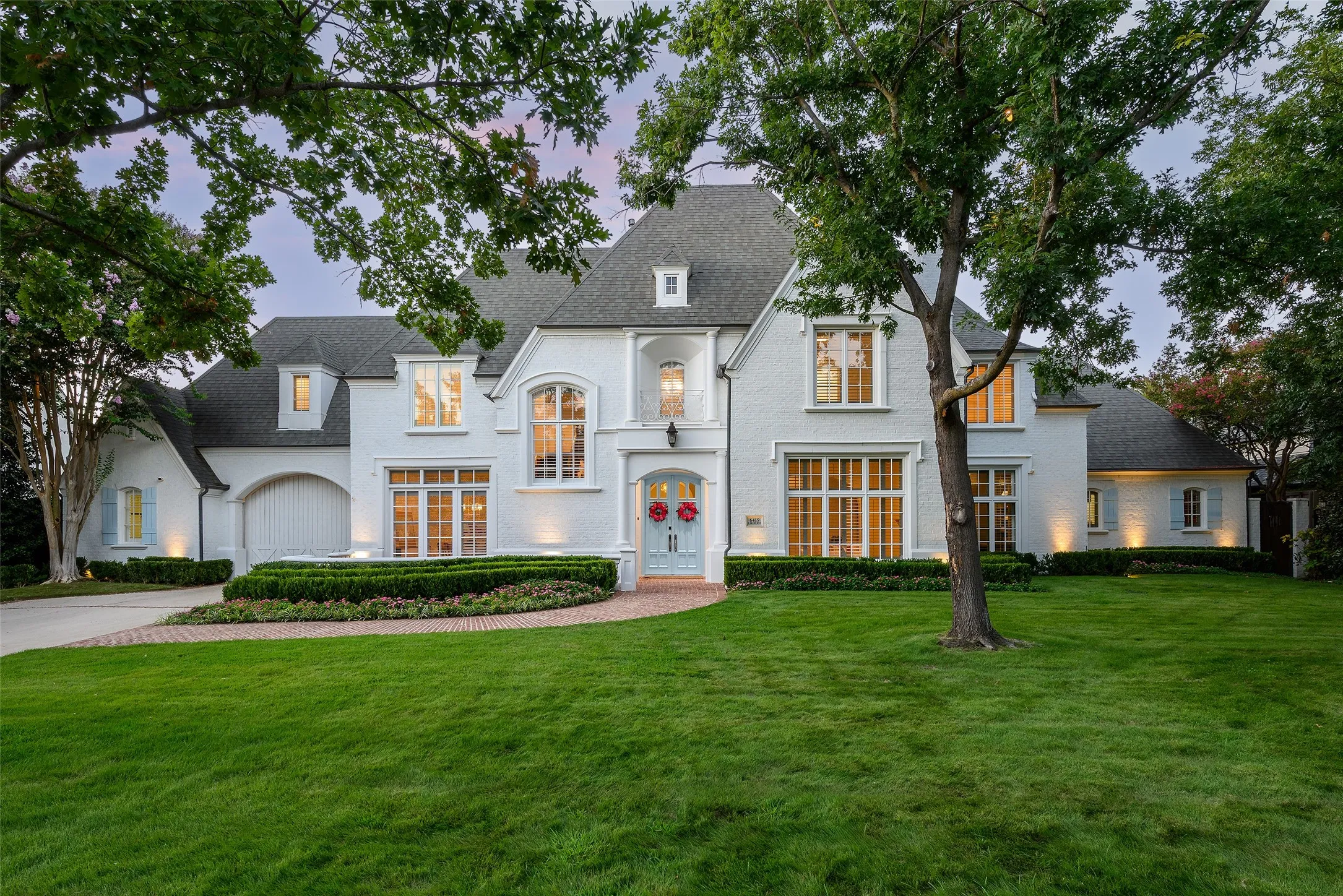Single Family Residence For Sale in Dallas County , 6419 Lakehurst Avenue, Dallas, Texas 75230, 5 Bedroom, 7 Bathroom, 3 Garage spaces, 6,720 Sqft, built in 2000, mls#21389927, Real Estate Agent in Dallas, Homes For Sale in Dallas county, Homes For Sale in Dallas, Realtor in Dallas Texas, Real Estate Brokerage Independent Realty Texas, Luminita Cordes Realtor