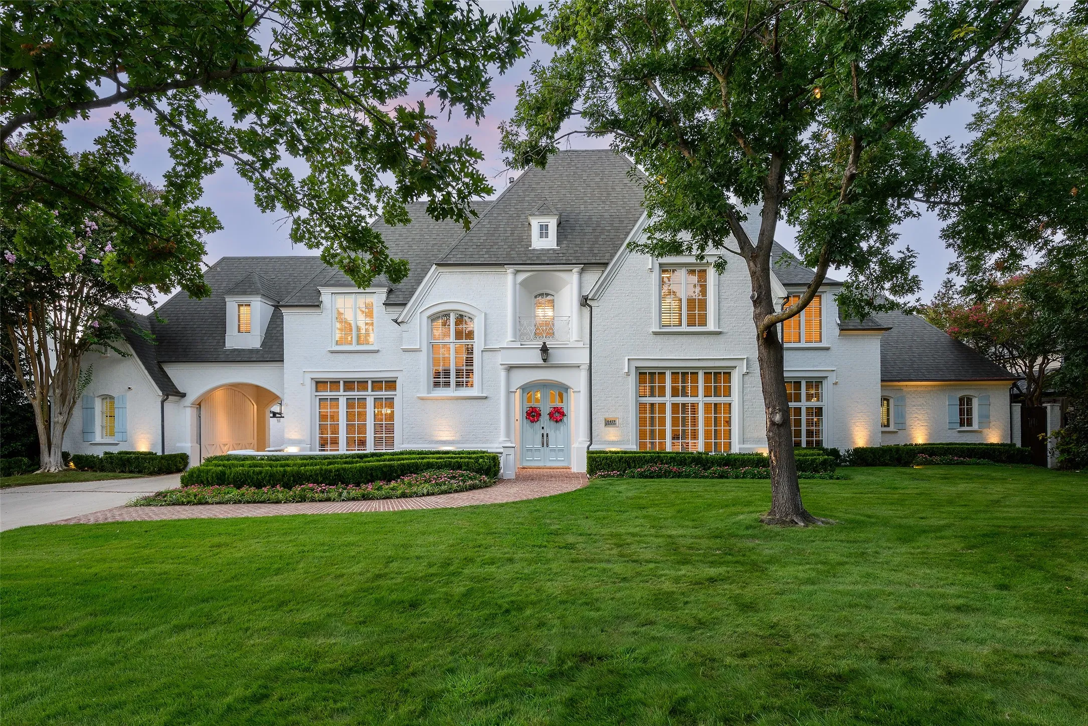 Single Family Residence For Sale in Dallas County , 6419 Lakehurst Avenue, Dallas, Texas 75230, 5 Bedroom, 7 Bathroom, 3 Garage spaces, 6,720 Sqft, built in 2000, mls#21389927, Real Estate Agent in Dallas, Homes For Sale in Dallas county, Homes For Sale in Dallas, Realtor in Dallas Texas, Real Estate Brokerage Independent Realty Texas, Luminita Cordes Realtor