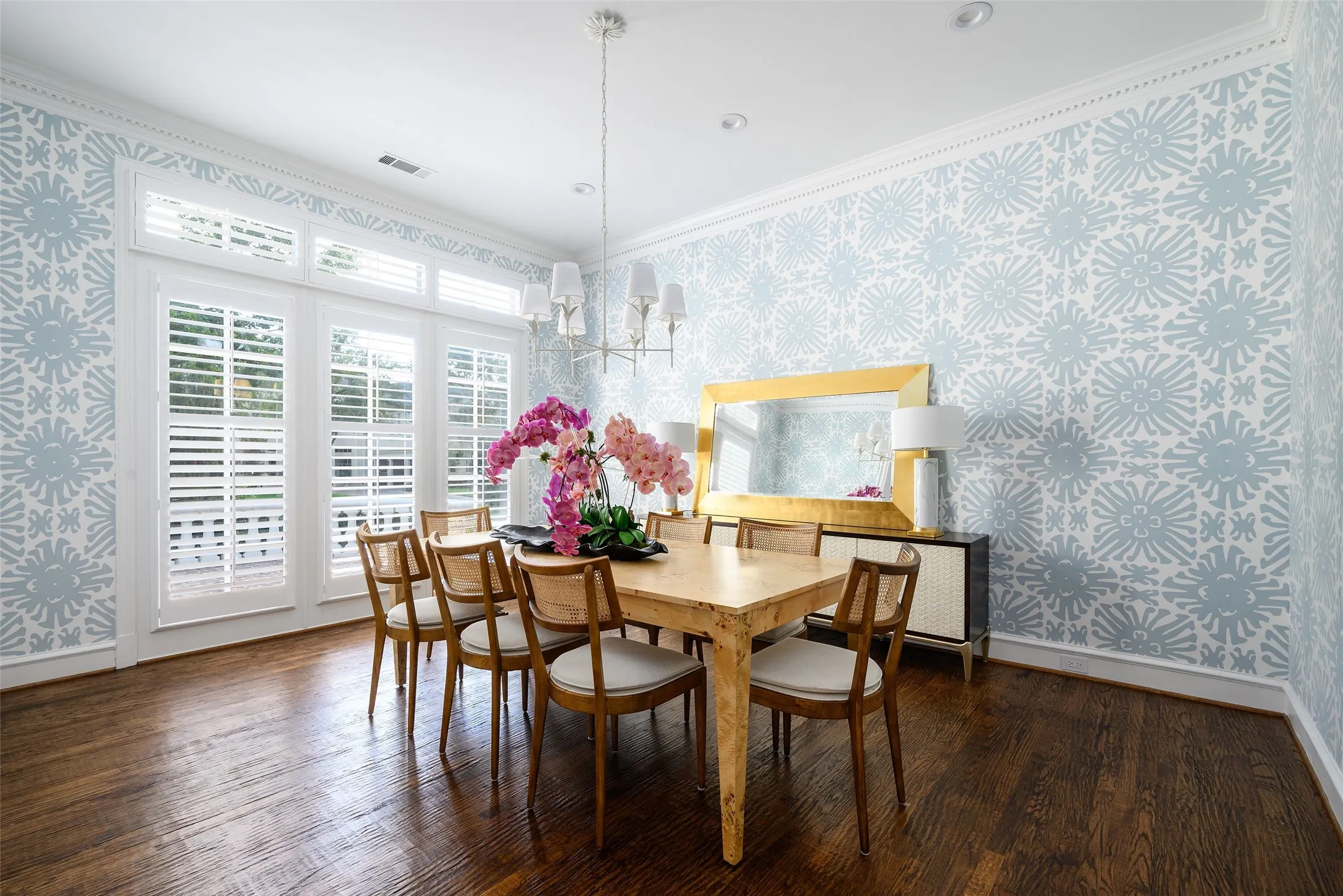 Single Family Residence For Sale in Dallas County , 6419 Lakehurst Avenue, Dallas, Texas 75230, 5 Bedroom, 7 Bathroom, 3 Garage spaces, 6,720 Sqft, built in 2000, mls#21389927, Real Estate Agent in Dallas, Homes For Sale in Dallas county, Homes For Sale in Dallas, Realtor in Dallas Texas, Real Estate Brokerage Independent Realty Texas, Luminita Cordes Realtor