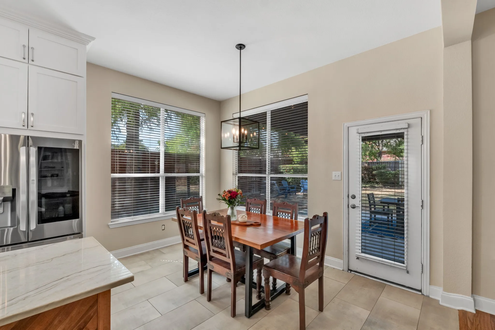 Single Family Residence For Sale in Denton County , 1620 Mc Greg Lane, Carrollton, Texas 75010, 4 Bedroom, 4 Bathroom, 3 Garage spaces, 3,487 Sqft, built in 2000, mls#21387714, Real Estate Agent in Carrollton, Homes For Sale in Denton county, Homes For Sale in Carrollton, Realtor in Carrollton Texas, Real Estate Brokerage Independent Realty Texas, Luminita Cordes Realtor