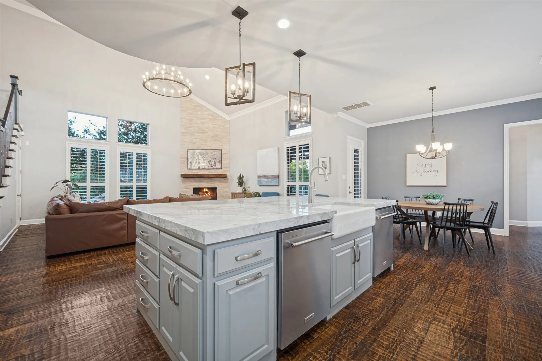 Single Family Residence For Sale in Collin County , 2570 BENDBROOK Trail, Prosper, Texas 75078, 5 Bedroom, 4 Bathroom, 3 Garage spaces, 4,019 Sqft, built in 2002, mls#21388863, Real Estate Agent in Prosper, Homes For Sale in Collin county, Homes For Sale in Prosper, Realtor in Prosper Texas, Real Estate Brokerage Independent Realty Texas, Luminita Cordes Realtor
