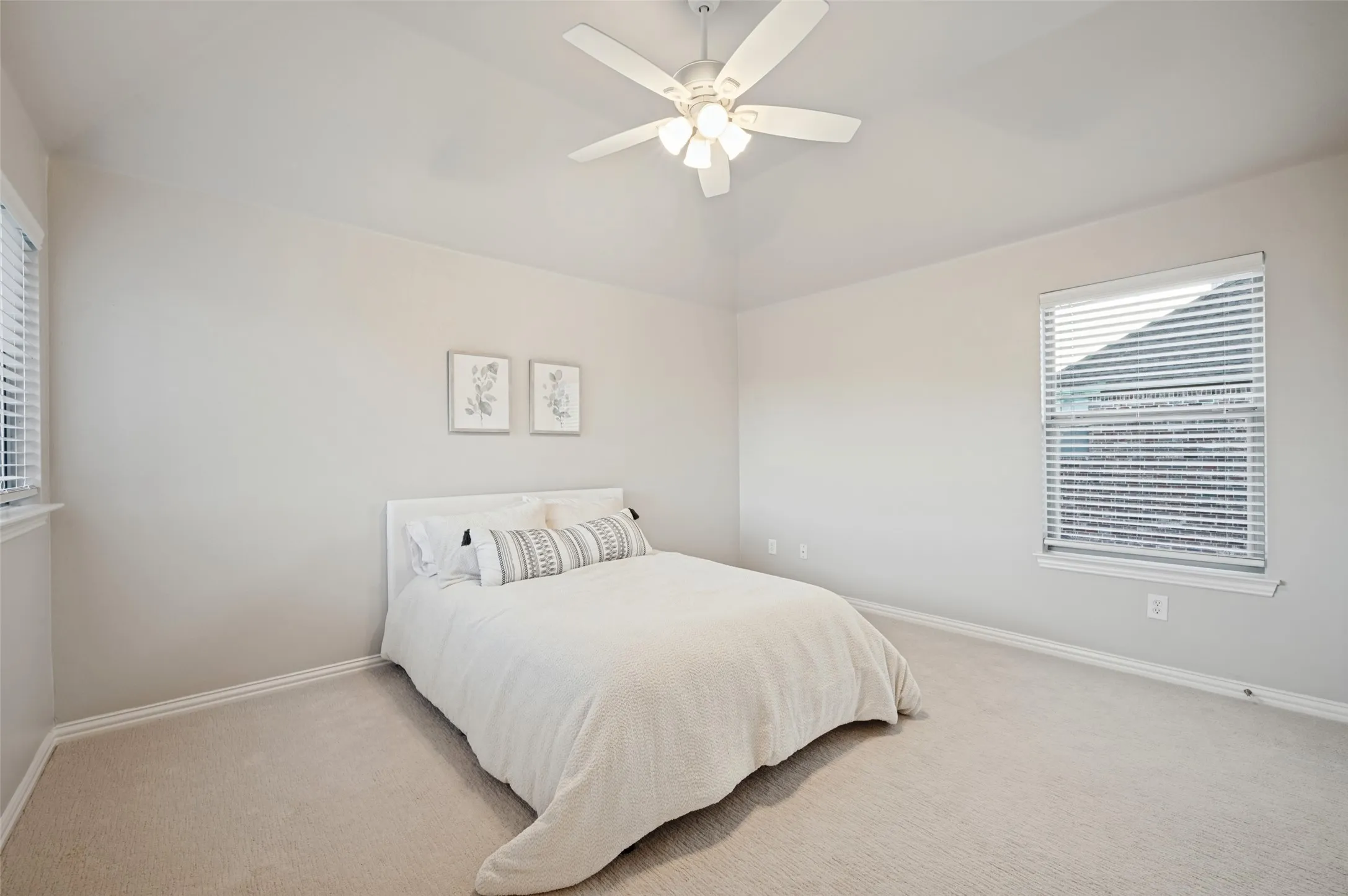 Single Family Residence For Sale in Collin County , 2570 BENDBROOK Trail, Prosper, Texas 75078, 5 Bedroom, 4 Bathroom, 3 Garage spaces, 4,019 Sqft, built in 2002, mls#21388863, Real Estate Agent in Prosper, Homes For Sale in Collin county, Homes For Sale in Prosper, Realtor in Prosper Texas, Real Estate Brokerage Independent Realty Texas, Luminita Cordes Realtor