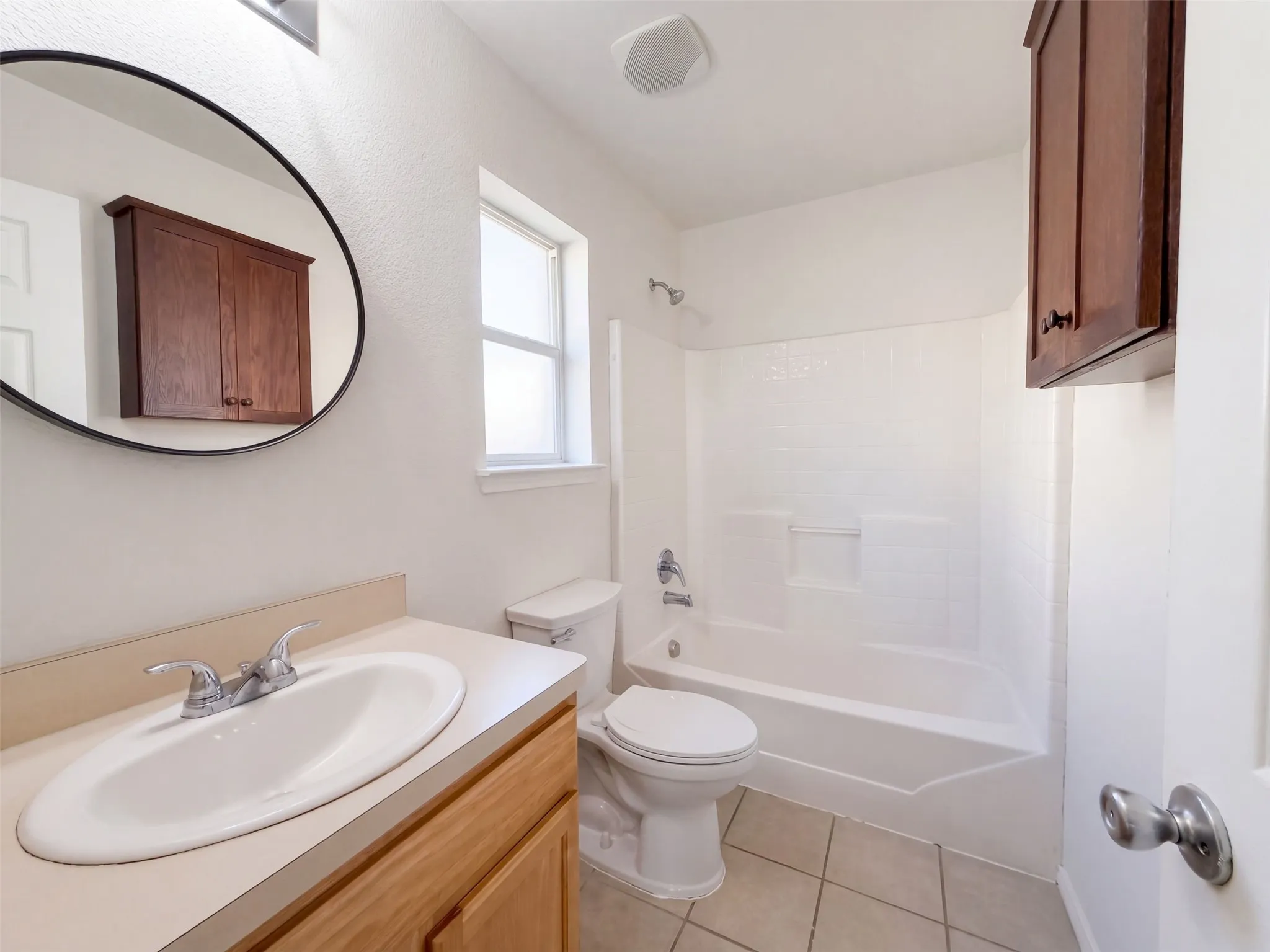 Single Family Residence For Sale in Collin County , 804 Bamboo Drive, Anna, Texas 75409, 3 Bedroom, 2 Bathroom, 2 Garage spaces, 1,412 Sqft, built in 2010, mls#21390087, Real Estate Agent in Anna, Homes For Sale in Collin county, Homes For Sale in Anna, Realtor in Anna Texas, Real Estate Brokerage Independent Realty Texas, Luminita Cordes Realtor