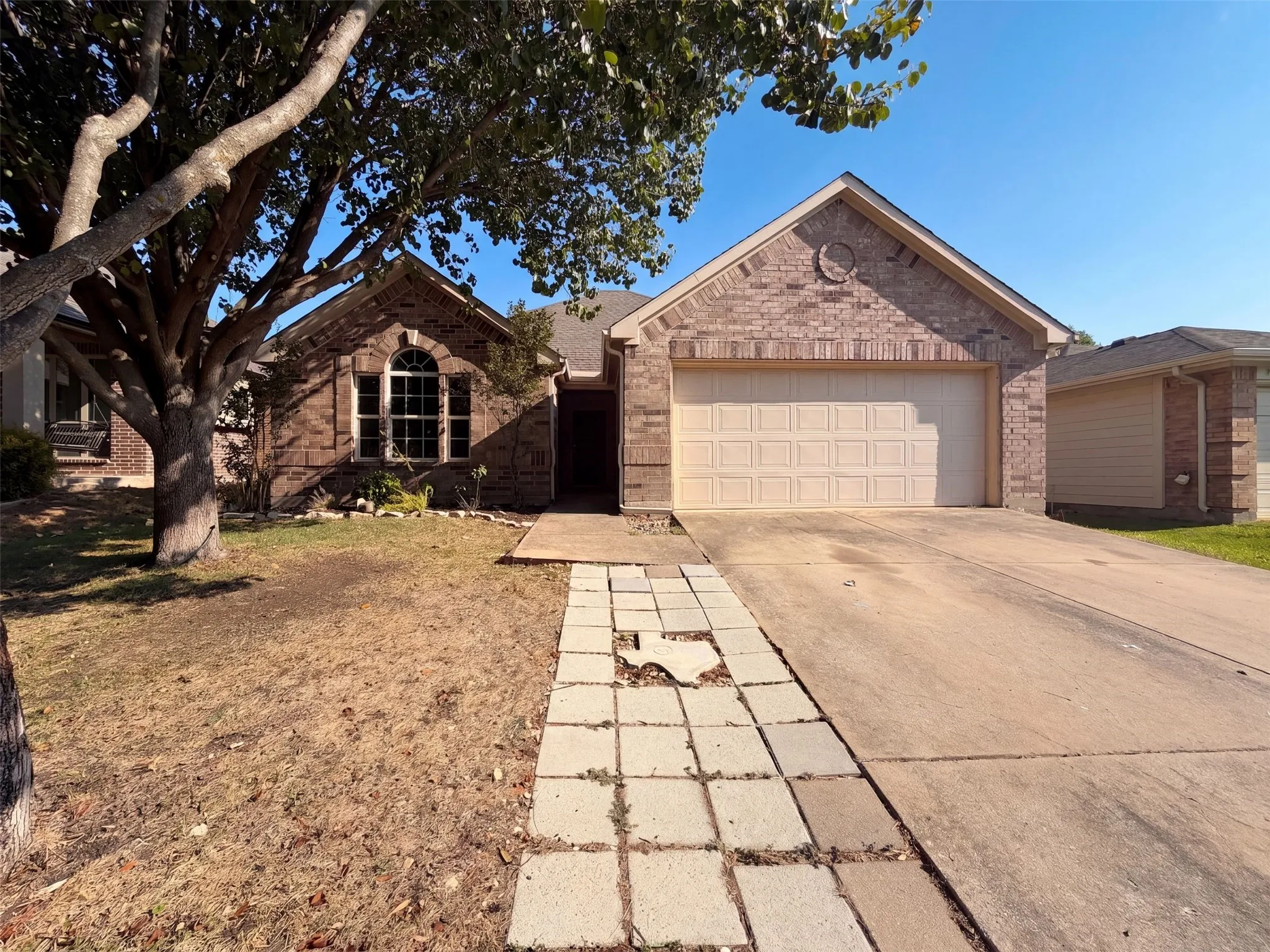 Single Family Residence For Sale in Collin County , 804 Bamboo Drive, Anna, Texas 75409, 3 Bedroom, 2 Bathroom, 2 Garage spaces, 1,412 Sqft, built in 2010, mls#21390087, Real Estate Agent in Anna, Homes For Sale in Collin county, Homes For Sale in Anna, Realtor in Anna Texas, Real Estate Brokerage Independent Realty Texas, Luminita Cordes Realtor