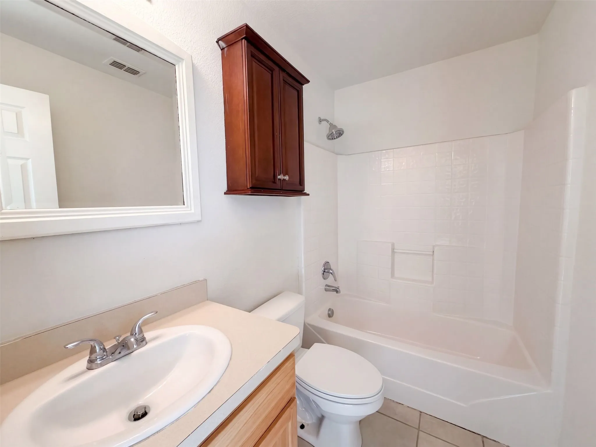 Single Family Residence For Sale in Collin County , 804 Bamboo Drive, Anna, Texas 75409, 3 Bedroom, 2 Bathroom, 2 Garage spaces, 1,412 Sqft, built in 2010, mls#21390087, Real Estate Agent in Anna, Homes For Sale in Collin county, Homes For Sale in Anna, Realtor in Anna Texas, Real Estate Brokerage Independent Realty Texas, Luminita Cordes Realtor