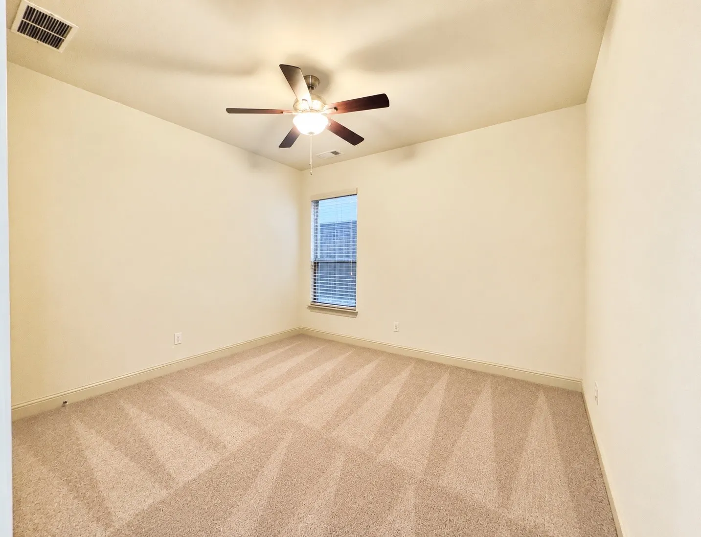 Guest Bedroom downstairs