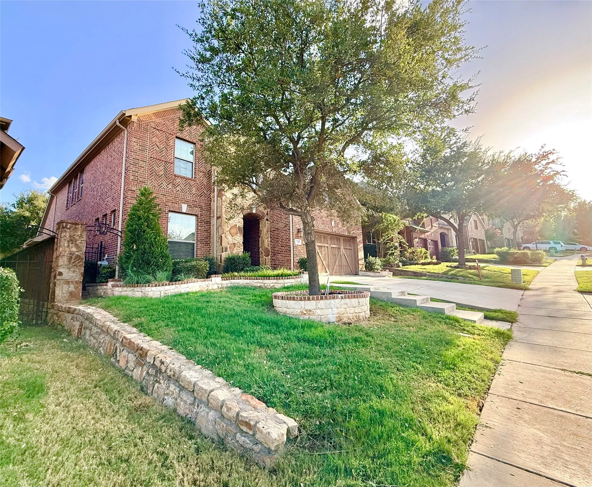 Single Family Residence For Sale in Dallas County , 220 Rolling Fork Bend, Irving, Texas 75039, 4 Bedroom, 4 Bathroom, 2 Garage spaces, 3,266 Sqft, built in 2012, mls#21389902, Real Estate Agent in Irving, Homes For Sale in Dallas county, Homes For Sale in Irving, Realtor in Irving Texas, Real Estate Brokerage Independent Realty Texas, Luminita Cordes Realtor