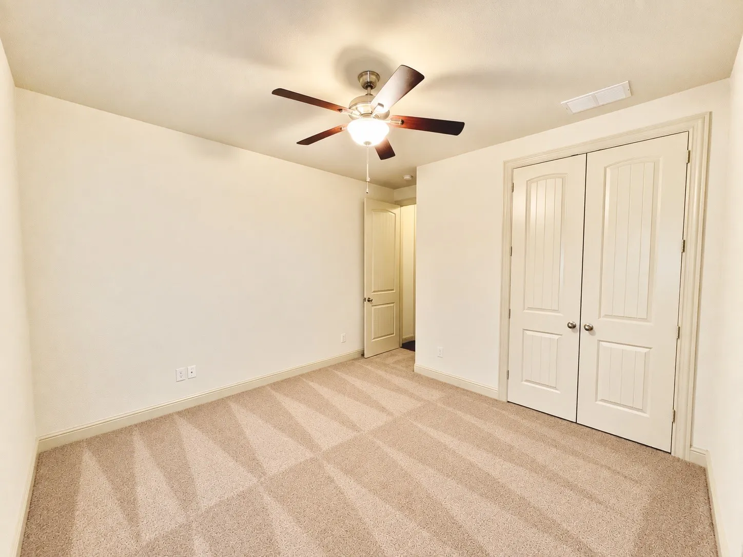 Guest Bedroom downstairs
