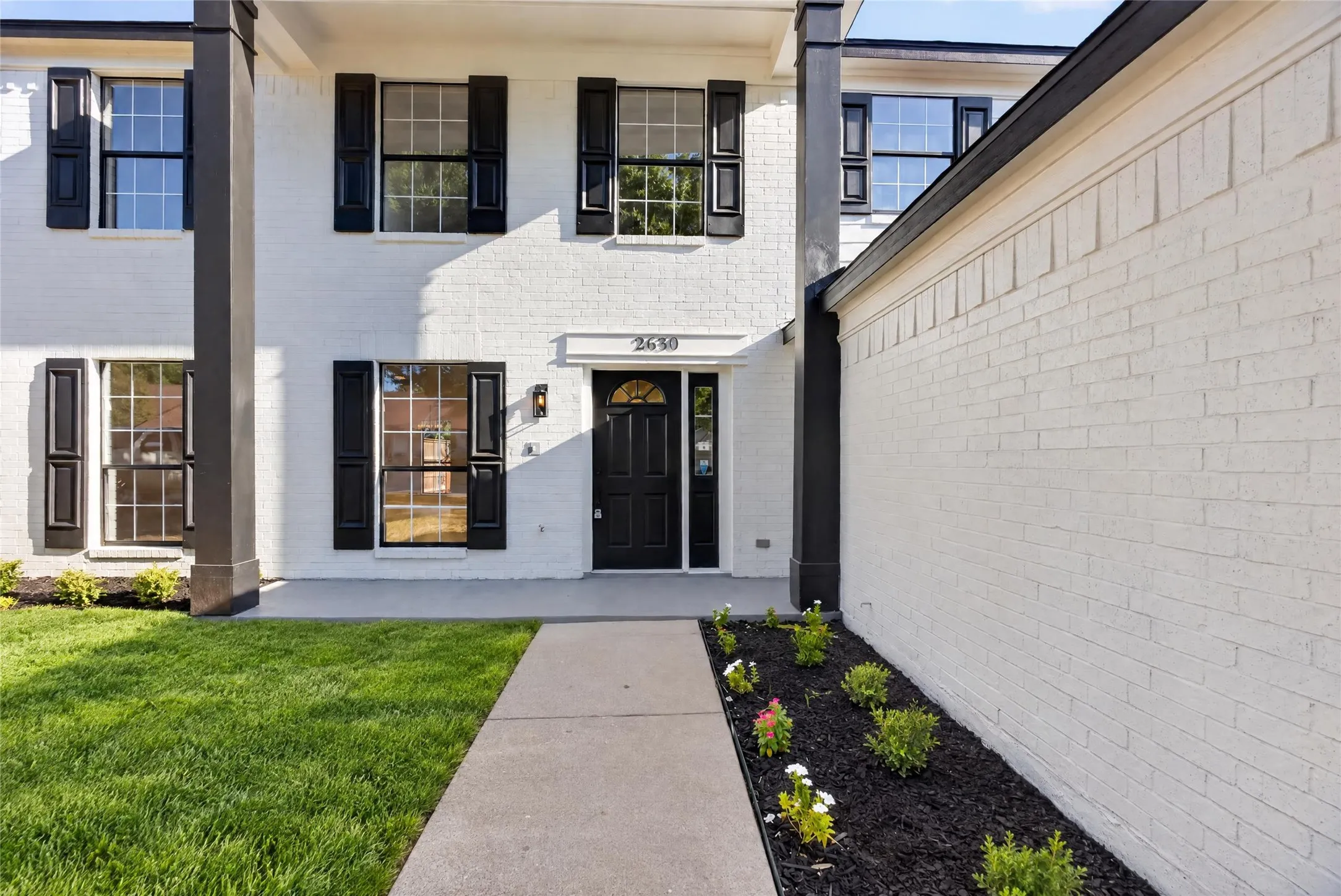 Single Family Residence For Sale in Tarrant County , 2630 Winslow Drive, Grand Prairie, Texas 75052, 4 Bedroom, 3 Bathroom, 2 Garage spaces, 2,332 Sqft, built in 1983, mls#21390050, Real Estate Agent in Grand Prairie, Homes For Sale in Tarrant county, Homes For Sale in Grand Prairie, Realtor in Grand Prairie Texas, Real Estate Brokerage Independent Realty Texas, Luminita Cordes Realtor