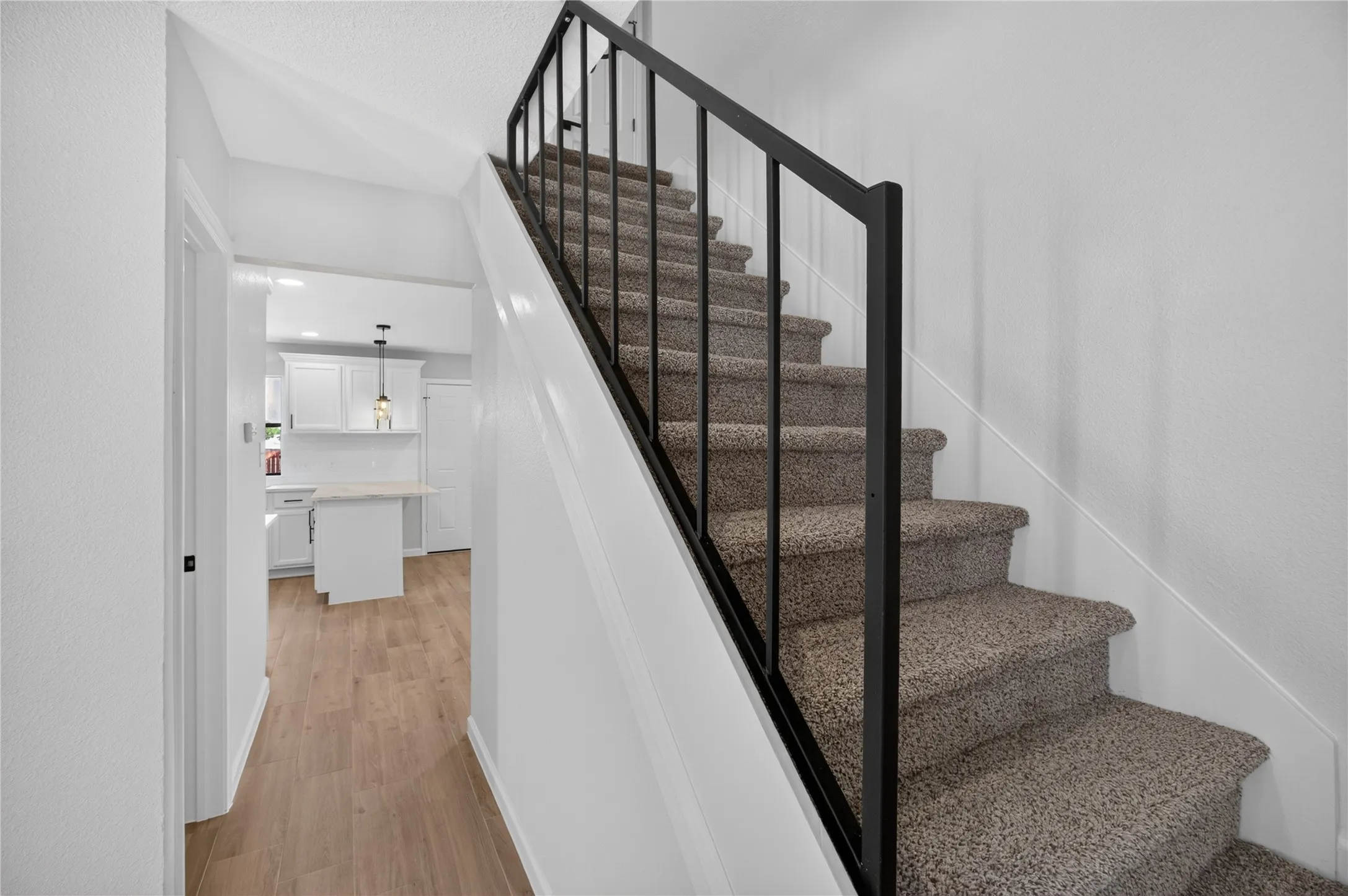 Single Family Residence For Sale in Tarrant County , 2630 Winslow Drive, Grand Prairie, Texas 75052, 4 Bedroom, 3 Bathroom, 2 Garage spaces, 2,332 Sqft, built in 1983, mls#21390050, Real Estate Agent in Grand Prairie, Homes For Sale in Tarrant county, Homes For Sale in Grand Prairie, Realtor in Grand Prairie Texas, Real Estate Brokerage Independent Realty Texas, Luminita Cordes Realtor
