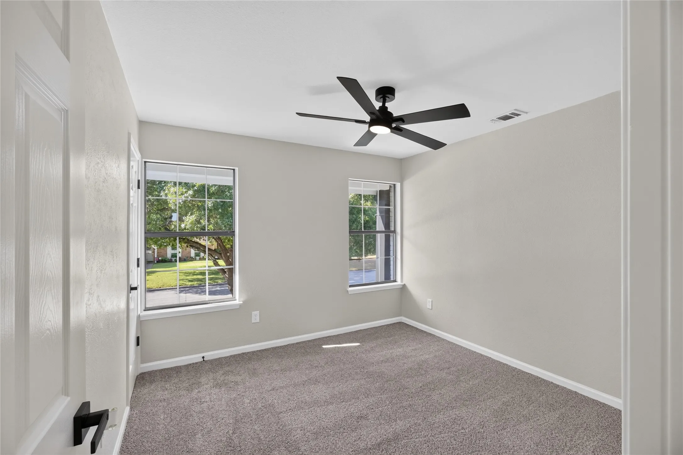 Single Family Residence For Sale in Tarrant County , 2630 Winslow Drive, Grand Prairie, Texas 75052, 4 Bedroom, 3 Bathroom, 2 Garage spaces, 2,332 Sqft, built in 1983, mls#21390050, Real Estate Agent in Grand Prairie, Homes For Sale in Tarrant county, Homes For Sale in Grand Prairie, Realtor in Grand Prairie Texas, Real Estate Brokerage Independent Realty Texas, Luminita Cordes Realtor