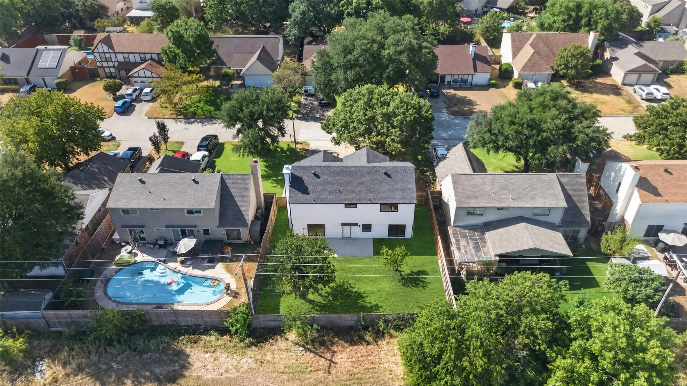 Single Family Residence For Sale in Tarrant County , 2630 Winslow Drive, Grand Prairie, Texas 75052, 4 Bedroom, 3 Bathroom, 2 Garage spaces, 2,332 Sqft, built in 1983, mls#21390050, Real Estate Agent in Grand Prairie, Homes For Sale in Tarrant county, Homes For Sale in Grand Prairie, Realtor in Grand Prairie Texas, Real Estate Brokerage Independent Realty Texas, Luminita Cordes Realtor
