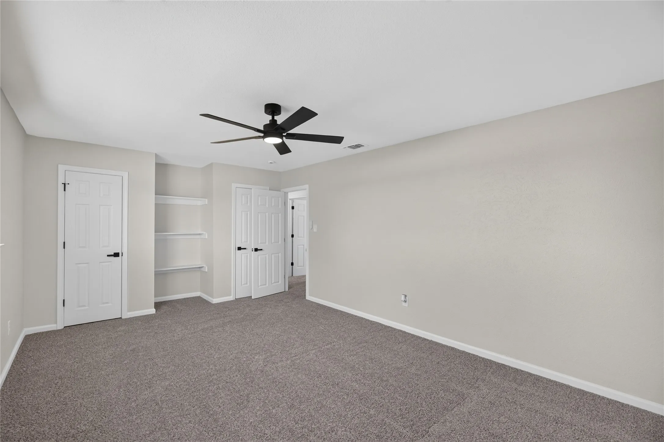 Single Family Residence For Sale in Tarrant County , 2630 Winslow Drive, Grand Prairie, Texas 75052, 4 Bedroom, 3 Bathroom, 2 Garage spaces, 2,332 Sqft, built in 1983, mls#21390050, Real Estate Agent in Grand Prairie, Homes For Sale in Tarrant county, Homes For Sale in Grand Prairie, Realtor in Grand Prairie Texas, Real Estate Brokerage Independent Realty Texas, Luminita Cordes Realtor