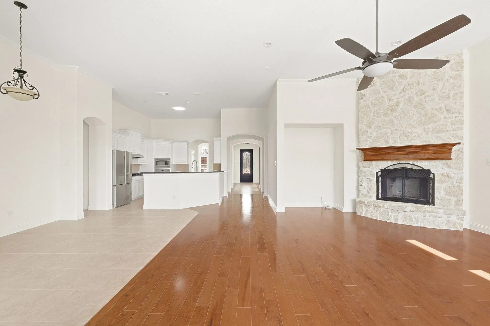Single Family Residence For Sale in Collin County , 441 Wildwood Drive, Murphy, Texas 75094, 4 Bedroom, 3 Bathroom, 2 Garage spaces, 3,134 Sqft, built in 2010, mls#21388898, Real Estate Agent in Murphy, Homes For Sale in Collin county, Homes For Sale in Murphy, Realtor in Murphy Texas, Real Estate Brokerage Independent Realty Texas, Luminita Cordes Realtor