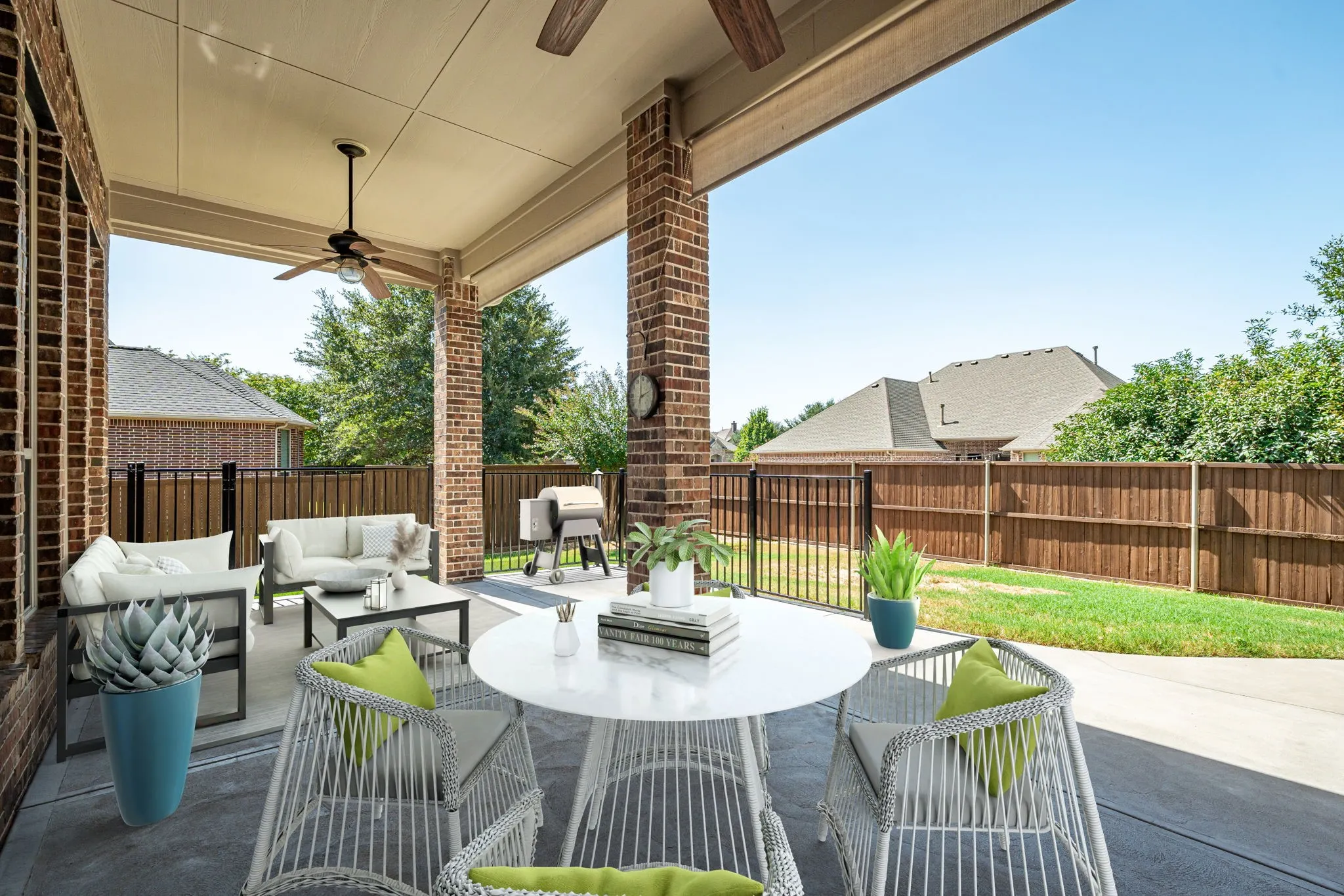 Single Family Residence For Sale in Collin County , 441 Wildwood Drive, Murphy, Texas 75094, 4 Bedroom, 3 Bathroom, 2 Garage spaces, 3,134 Sqft, built in 2010, mls#21388898, Real Estate Agent in Murphy, Homes For Sale in Collin county, Homes For Sale in Murphy, Realtor in Murphy Texas, Real Estate Brokerage Independent Realty Texas, Luminita Cordes Realtor