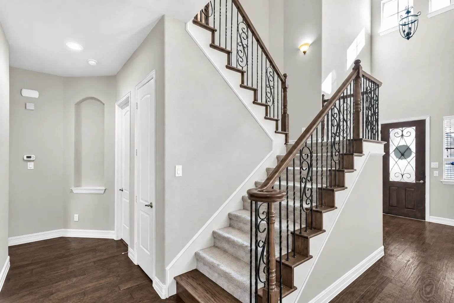 Single Family Residence For Sale in Collin County , 601 Excalibur Drive, Mc Kinney, Texas 75071, 4 Bedroom, 4 Bathroom, 2 Garage spaces, 3,372 Sqft, built in 2011, mls#21389856, Real Estate Agent in Mc Kinney, Homes For Sale in Collin county, Homes For Sale in Mc Kinney, Realtor in Mc Kinney Texas, Real Estate Brokerage Independent Realty Texas, Luminita Cordes Realtor