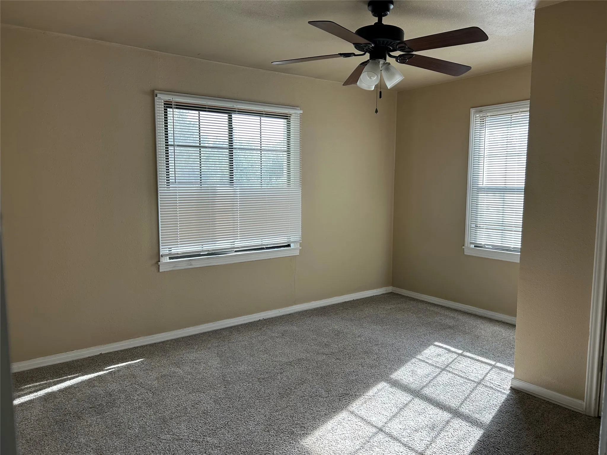 Single Family Residence For Rent in Taylor County , 2210 Vine Street, Abilene, Texas 79602, 3 Bedroom, 1 Bathroom, Garage spaces, 1,120 Sqft, built in 1950, mls#21390112, Real Estate Agent in Abilene, Homes For Rent in Taylor county, Homes For Rent in Abilene, Realtor in Abilene Texas, Real Estate Brokerage Independent Realty Texas, Luminita Cordes Realtor
