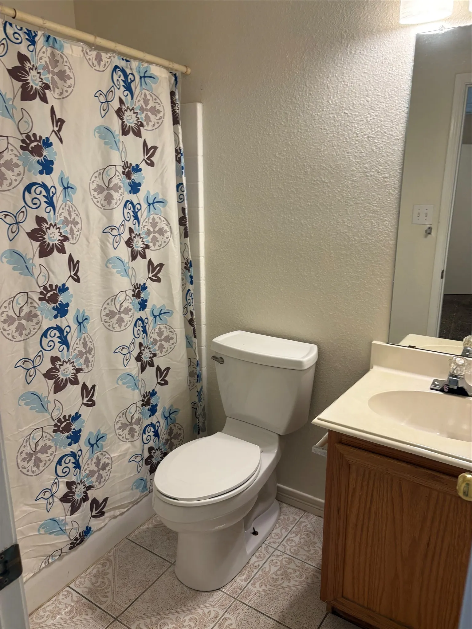Single Family Residence For Sale in Dallas County , 2918 Michigan Avenue, Dallas, Texas 75216, 3 Bedroom, 2 Bathroom, Garage spaces, 1,260 Sqft, built in 2001, mls#21390118, Real Estate Agent in Dallas, Homes For Sale in Dallas county, Homes For Sale in Dallas, Realtor in Dallas Texas, Real Estate Brokerage Independent Realty Texas, Luminita Cordes Realtor