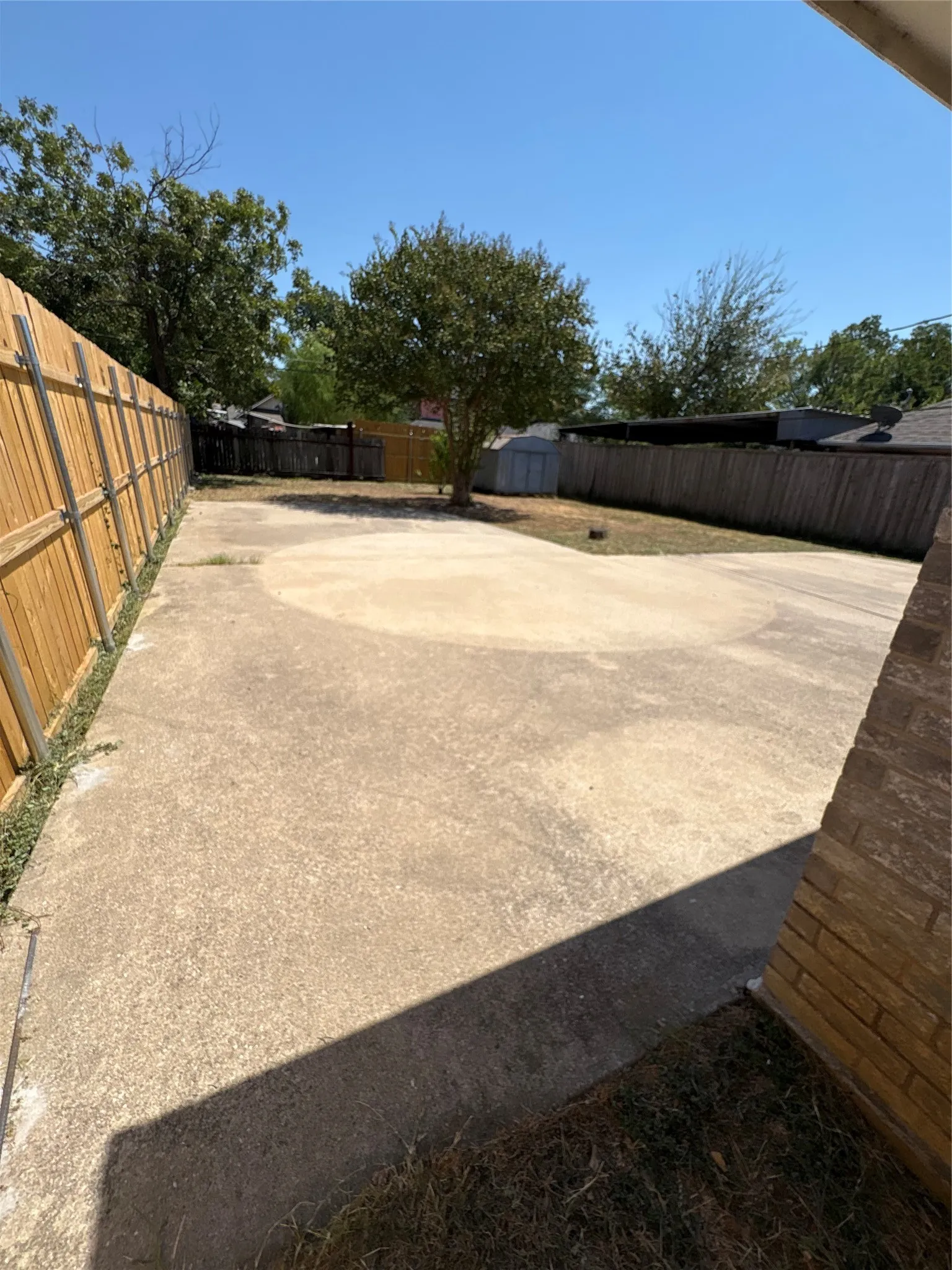 Single Family Residence For Sale in Dallas County , 2918 Michigan Avenue, Dallas, Texas 75216, 3 Bedroom, 2 Bathroom, Garage spaces, 1,260 Sqft, built in 2001, mls#21390118, Real Estate Agent in Dallas, Homes For Sale in Dallas county, Homes For Sale in Dallas, Realtor in Dallas Texas, Real Estate Brokerage Independent Realty Texas, Luminita Cordes Realtor