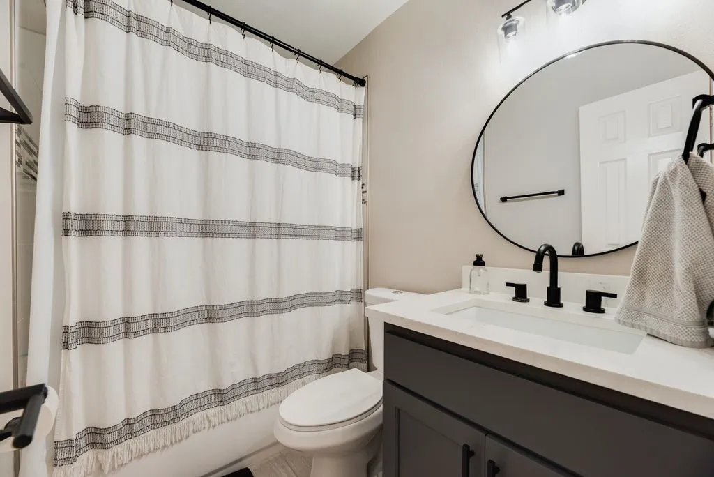 Single Family Residence For Sale in Collin County , 3208 Robin Road, Plano, Texas 75075, 4 Bedroom, 3 Bathroom, 2 Garage spaces, 2,395 Sqft, built in 1975, mls#21389113, Real Estate Agent in Plano, Homes For Sale in Collin county, Homes For Sale in Plano, Realtor in Plano Texas, Real Estate Brokerage Independent Realty Texas, Luminita Cordes Realtor