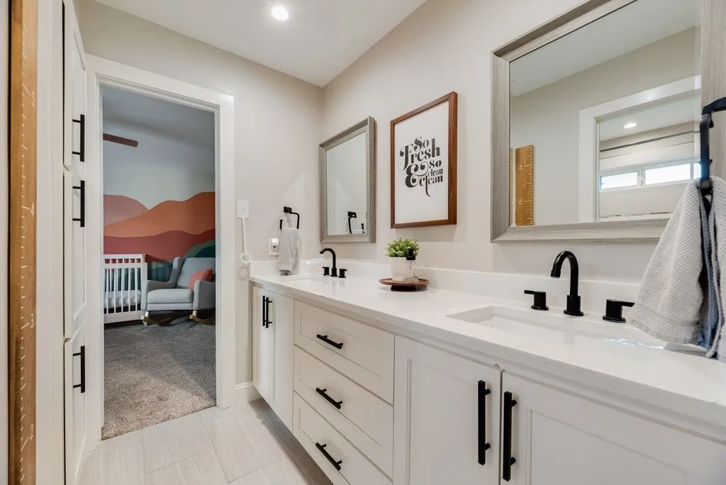 Single Family Residence For Sale in Collin County , 3208 Robin Road, Plano, Texas 75075, 4 Bedroom, 3 Bathroom, 2 Garage spaces, 2,395 Sqft, built in 1975, mls#21389113, Real Estate Agent in Plano, Homes For Sale in Collin county, Homes For Sale in Plano, Realtor in Plano Texas, Real Estate Brokerage Independent Realty Texas, Luminita Cordes Realtor