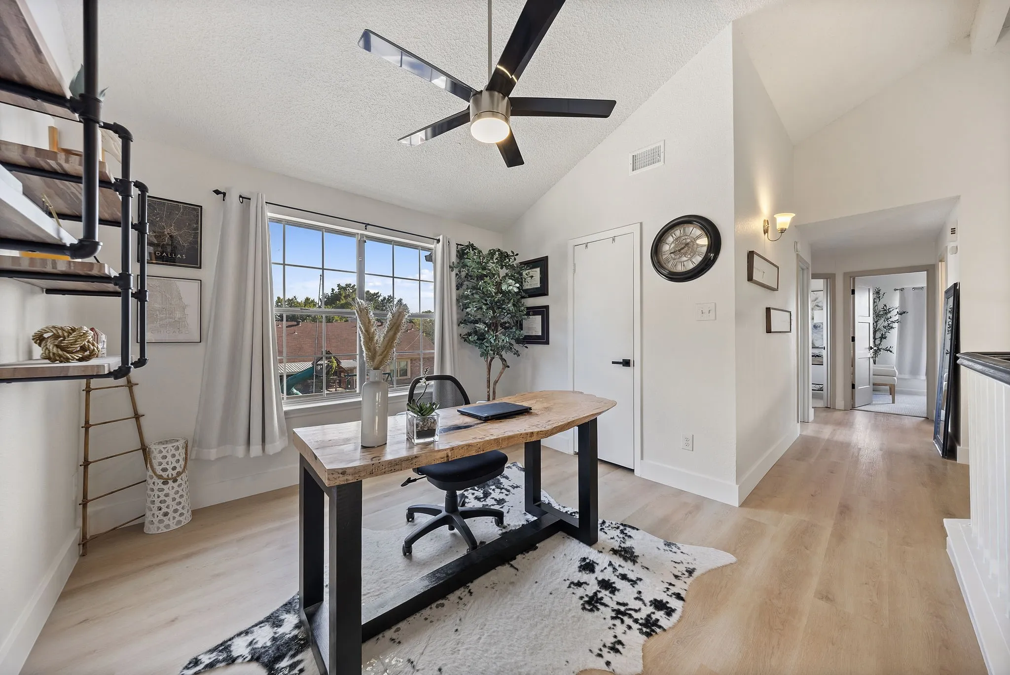 Single Family Residence For Sale in Dallas County , 8502 Liberty Lane, Rowlett, Texas 75089, 4 Bedroom, 3 Bathroom, 2 Garage spaces, 1,756 Sqft, built in 1986, mls#21388943, Real Estate Agent in Rowlett, Homes For Sale in Dallas county, Homes For Sale in Rowlett, Realtor in Rowlett Texas, Real Estate Brokerage Independent Realty Texas, Luminita Cordes Realtor