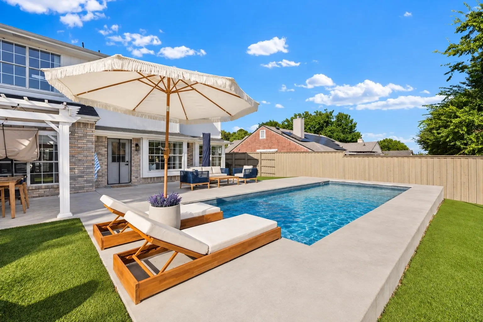 Single Family Residence For Sale in Dallas County , 8502 Liberty Lane, Rowlett, Texas 75089, 4 Bedroom, 3 Bathroom, 2 Garage spaces, 1,756 Sqft, built in 1986, mls#21388943, Real Estate Agent in Rowlett, Homes For Sale in Dallas county, Homes For Sale in Rowlett, Realtor in Rowlett Texas, Real Estate Brokerage Independent Realty Texas, Luminita Cordes Realtor