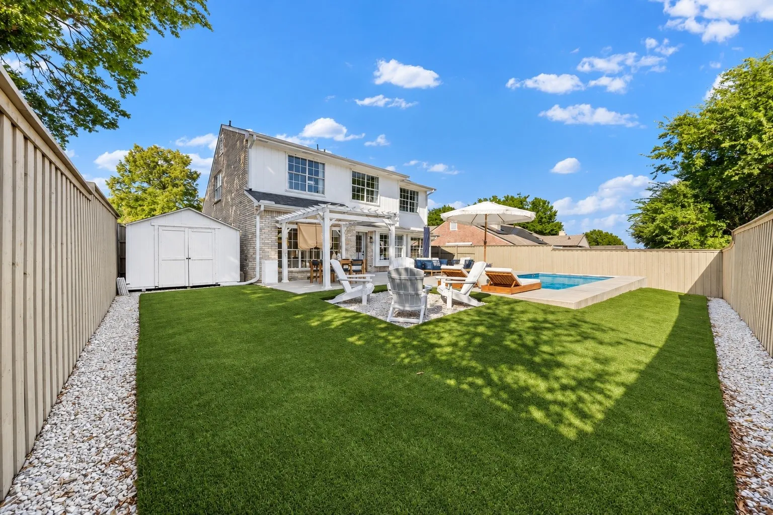 Single Family Residence For Sale in Dallas County , 8502 Liberty Lane, Rowlett, Texas 75089, 4 Bedroom, 3 Bathroom, 2 Garage spaces, 1,756 Sqft, built in 1986, mls#21388943, Real Estate Agent in Rowlett, Homes For Sale in Dallas county, Homes For Sale in Rowlett, Realtor in Rowlett Texas, Real Estate Brokerage Independent Realty Texas, Luminita Cordes Realtor