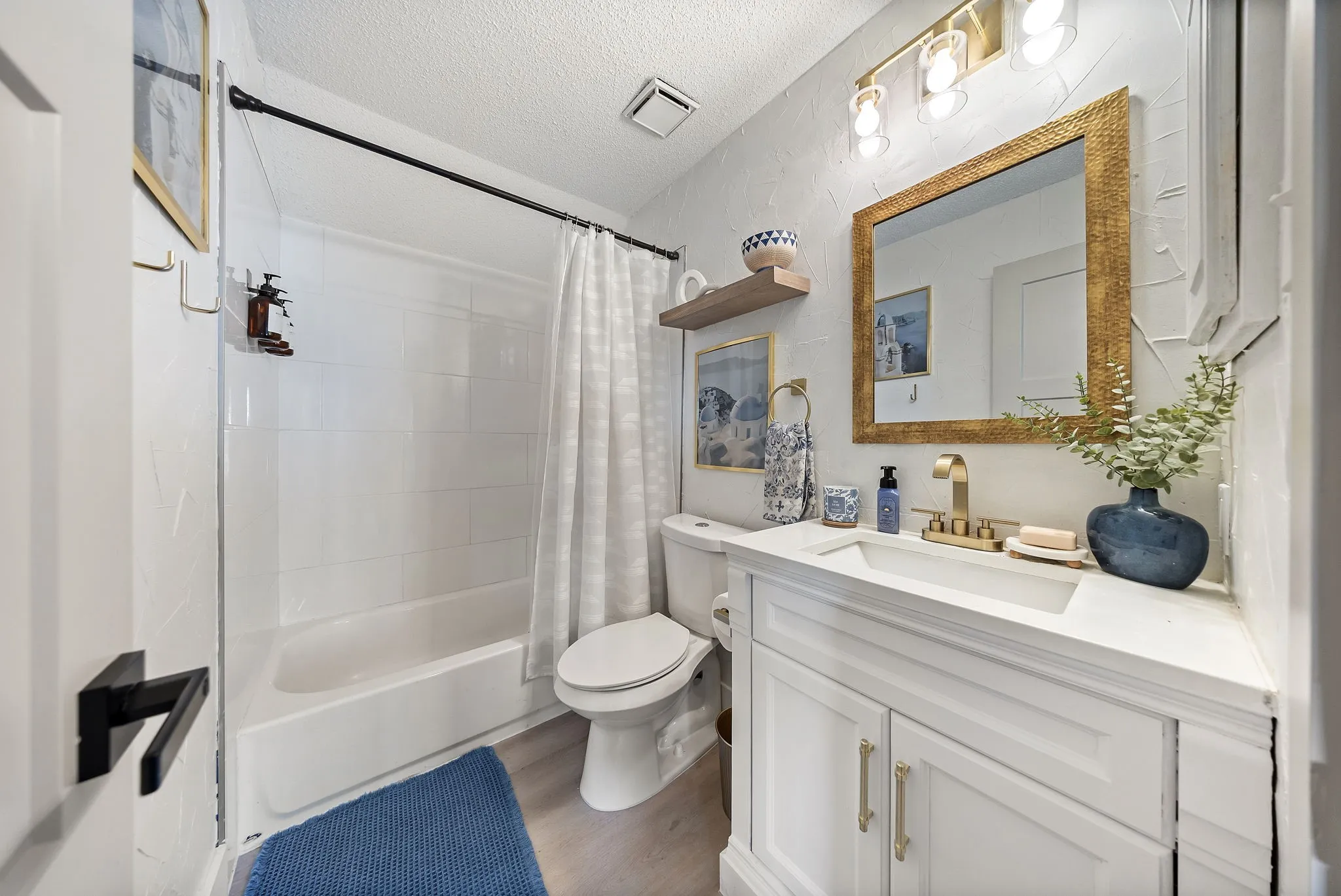 Single Family Residence For Sale in Dallas County , 8502 Liberty Lane, Rowlett, Texas 75089, 4 Bedroom, 3 Bathroom, 2 Garage spaces, 1,756 Sqft, built in 1986, mls#21388943, Real Estate Agent in Rowlett, Homes For Sale in Dallas county, Homes For Sale in Rowlett, Realtor in Rowlett Texas, Real Estate Brokerage Independent Realty Texas, Luminita Cordes Realtor
