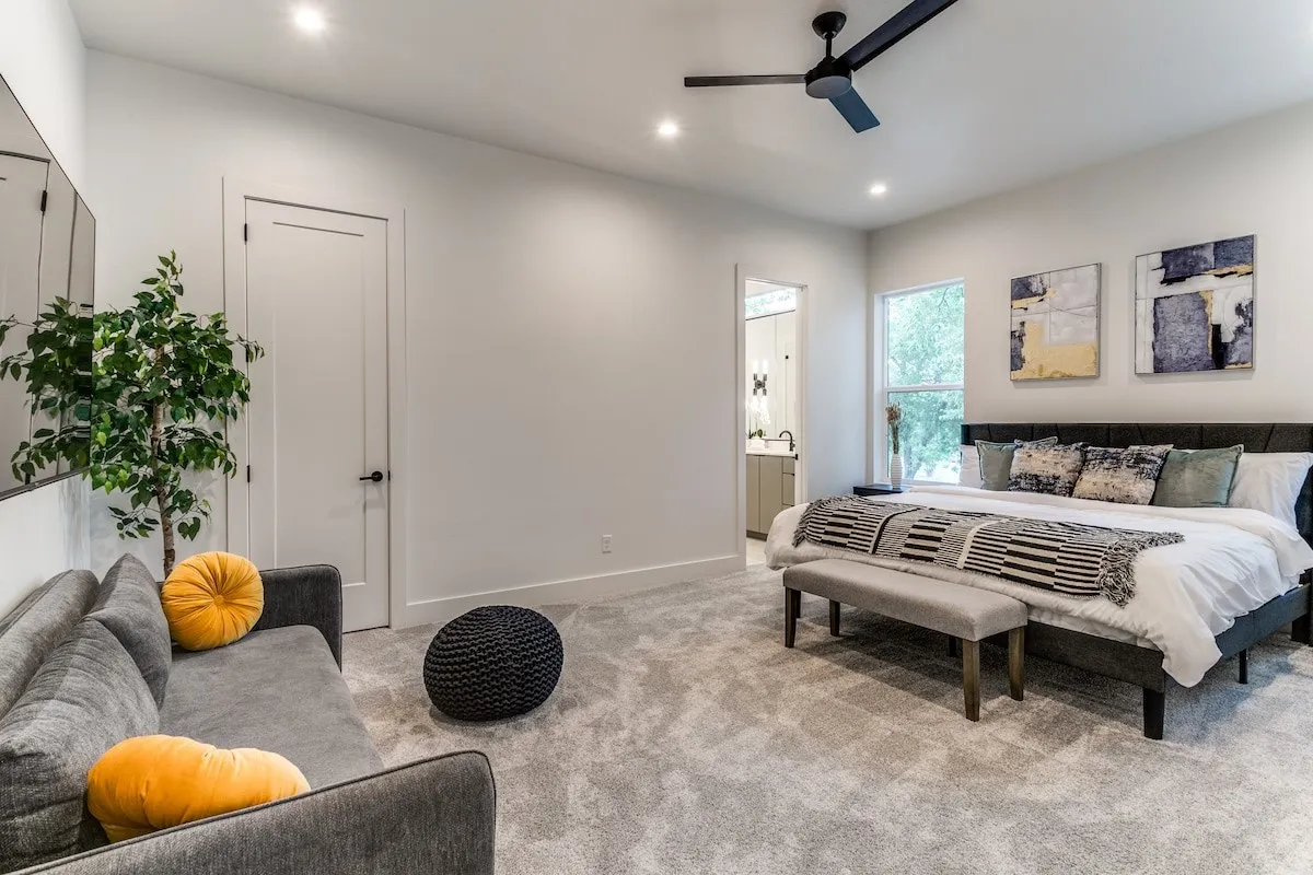 Duplex For Sale in Dallas County , 911-913 Muncie Avenue, Dallas, Texas 75212, 6 Bedroom, 6 Bathroom, 2 Garage spaces, 0 Sqft, built in 2023, mls#21390122, Real Estate Agent in Dallas, Homes For Sale in Dallas county, Homes For Sale in Dallas, Realtor in Dallas Texas, Real Estate Brokerage Independent Realty Texas, Luminita Cordes Realtor