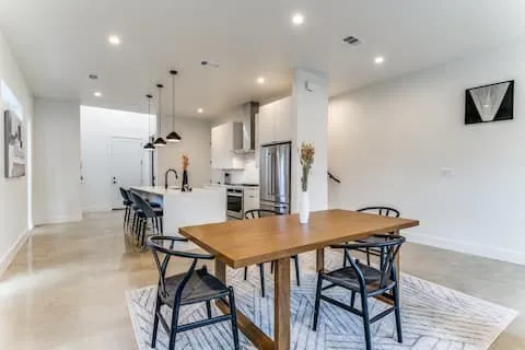 Duplex For Sale in Dallas County , 911-913 Muncie Avenue, Dallas, Texas 75212, 6 Bedroom, 6 Bathroom, 2 Garage spaces, 0 Sqft, built in 2023, mls#21390122, Real Estate Agent in Dallas, Homes For Sale in Dallas county, Homes For Sale in Dallas, Realtor in Dallas Texas, Real Estate Brokerage Independent Realty Texas, Luminita Cordes Realtor