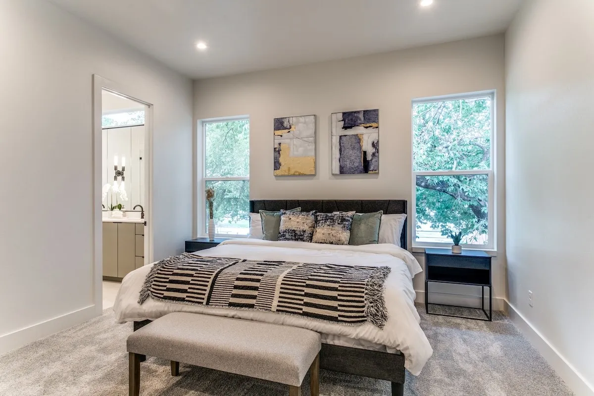Duplex For Sale in Dallas County , 911-913 Muncie Avenue, Dallas, Texas 75212, 6 Bedroom, 6 Bathroom, 2 Garage spaces, 0 Sqft, built in 2023, mls#21390122, Real Estate Agent in Dallas, Homes For Sale in Dallas county, Homes For Sale in Dallas, Realtor in Dallas Texas, Real Estate Brokerage Independent Realty Texas, Luminita Cordes Realtor