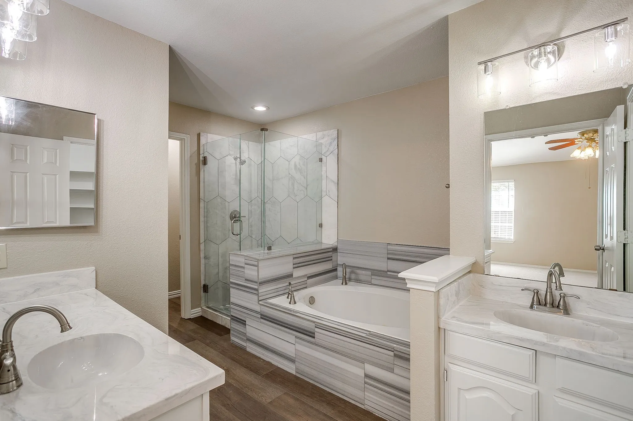 Single Family Residence For Sale in Tarrant County , 7550 Deerlodge Trail, Fort Worth, Texas 76137, 4 Bedroom, 3 Bathroom, 2 Garage spaces, 2,299 Sqft, built in 1989, mls#21374325, Real Estate Agent in Fort Worth, Homes For Sale in Tarrant county, Homes For Sale in Fort Worth, Realtor in Fort Worth Texas, Real Estate Brokerage Independent Realty Texas, Luminita Cordes Realtor