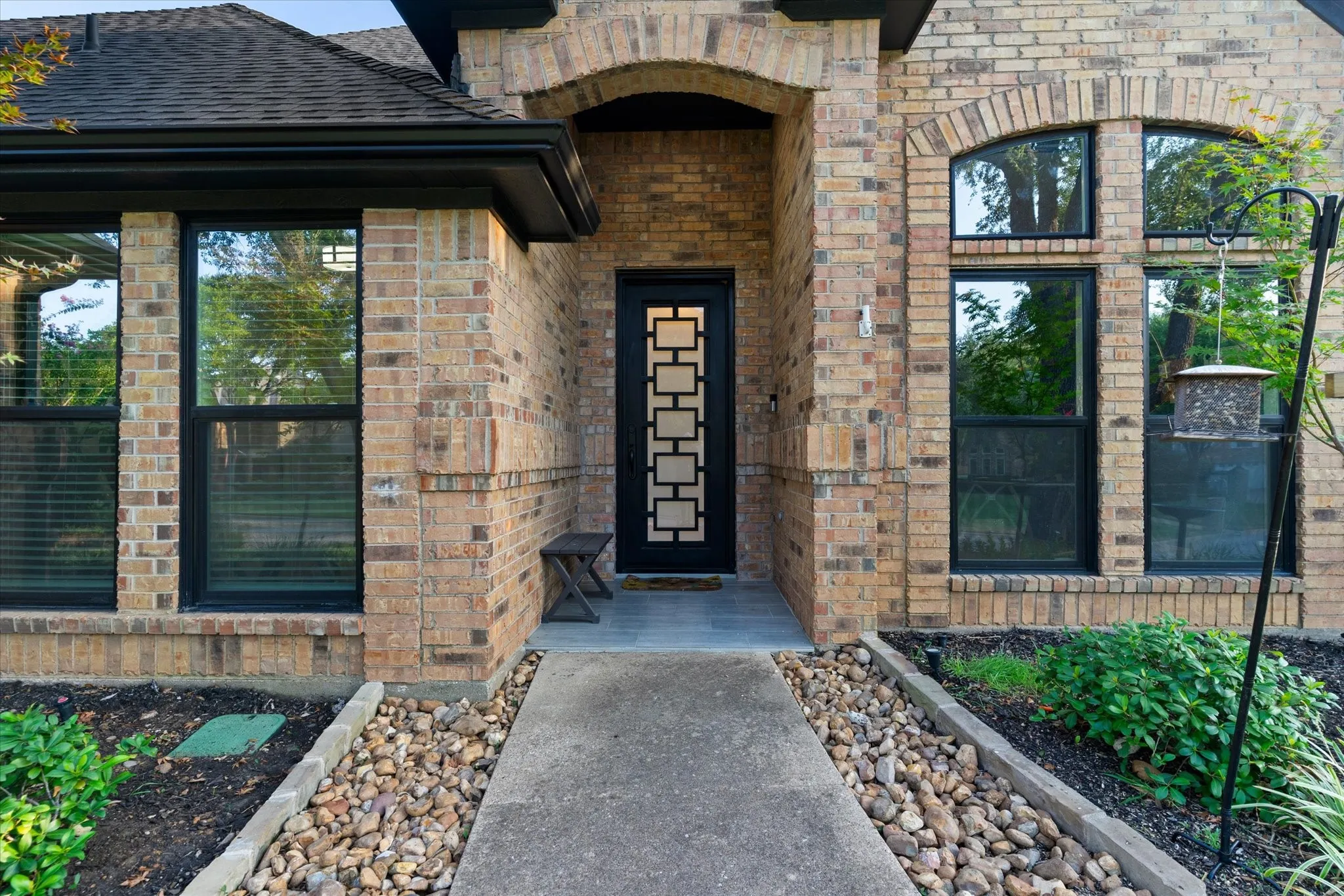 Single Family Residence For Sale in Tarrant County , 501 Green Meadow Street N, Colleyville, Texas 76034, 5 Bedroom, 4 Bathroom, 2 Garage spaces, 2,900 Sqft, built in 1986, mls#21384904, Real Estate Agent in Colleyville, Homes For Sale in Tarrant county, Homes For Sale in Colleyville, Realtor in Colleyville Texas, Real Estate Brokerage Independent Realty Texas, Luminita Cordes Realtor