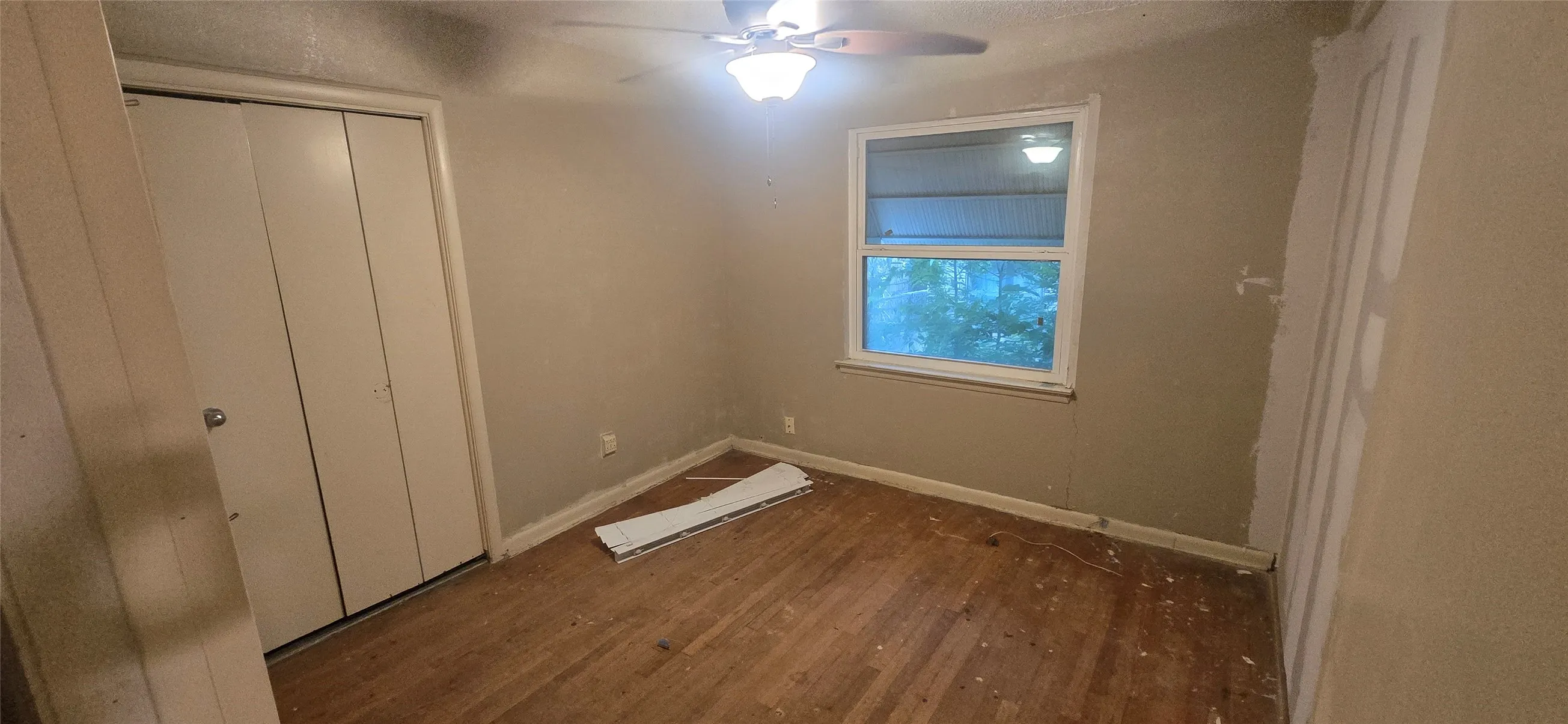 Single Family Residence For Sale in Dallas County , 12052 Bellafonte Drive, Dallas, Texas 75243, 4 Bedroom, 2 Bathroom, Garage spaces, 2,312 Sqft, built in 1955, mls#21287523, Real Estate Agent in Dallas, Homes For Sale in Dallas county, Homes For Sale in Dallas, Realtor in Dallas Texas, Real Estate Brokerage Independent Realty Texas, Luminita Cordes Realtor