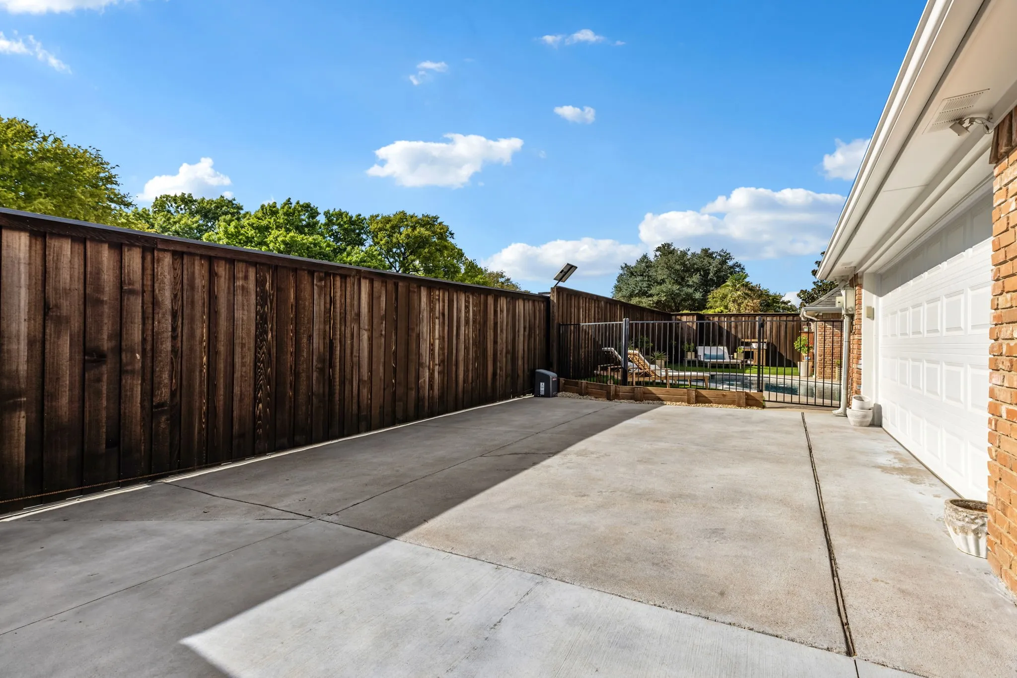 Single Family Residence For Sale in Collin County , 1801 Triple Crown Lane, Plano, Texas 75093, 4 Bedroom, 3 Bathroom, 2 Garage spaces, 2,923 Sqft, built in 1984, mls#21373476, Real Estate Agent in Plano, Homes For Sale in Collin county, Homes For Sale in Plano, Realtor in Plano Texas, Real Estate Brokerage Independent Realty Texas, Luminita Cordes Realtor