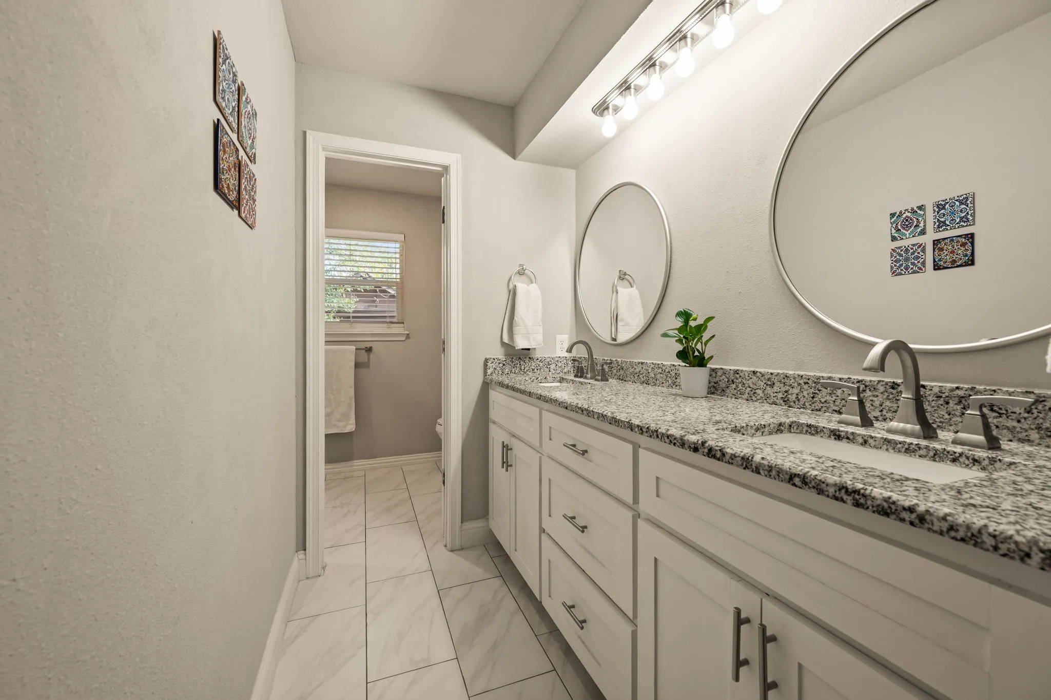 Single Family Residence For Sale in Tarrant County , 7613 N Richland Boulevard, North Richland Hills, Texas 76180, 3 Bedroom, 2 Bathroom, 2 Garage spaces, 1,565 Sqft, built in 1975, mls#21380868, Real Estate Agent in North Richland Hills, Homes For Sale in Tarrant county, Homes For Sale in North Richland Hills, Realtor in North Richland Hills Texas, Real Estate Brokerage Independent Realty Texas, Luminita Cordes Realtor