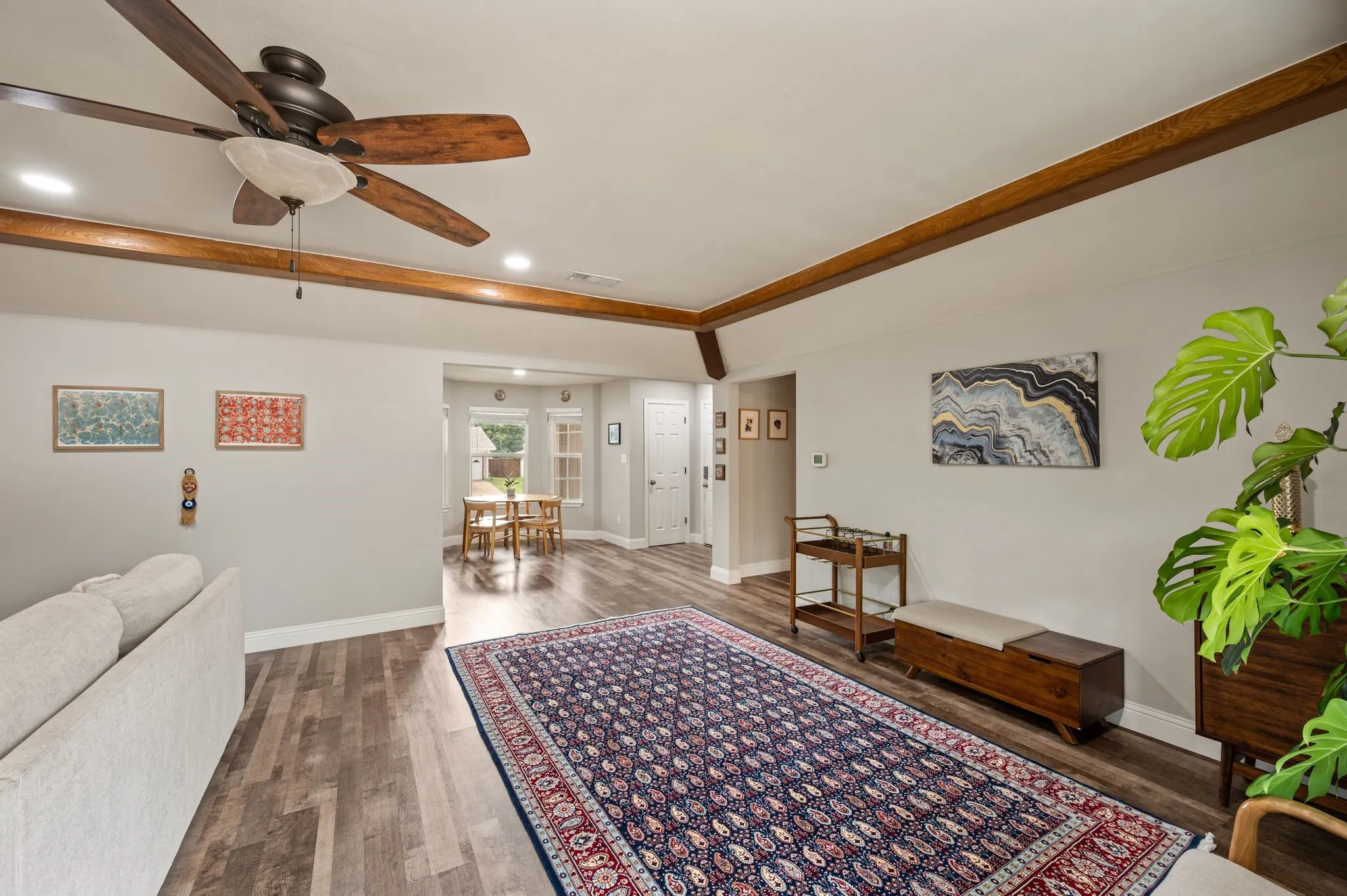 Single Family Residence For Sale in Tarrant County , 7613 N Richland Boulevard, North Richland Hills, Texas 76180, 3 Bedroom, 2 Bathroom, 2 Garage spaces, 1,565 Sqft, built in 1975, mls#21380868, Real Estate Agent in North Richland Hills, Homes For Sale in Tarrant county, Homes For Sale in North Richland Hills, Realtor in North Richland Hills Texas, Real Estate Brokerage Independent Realty Texas, Luminita Cordes Realtor