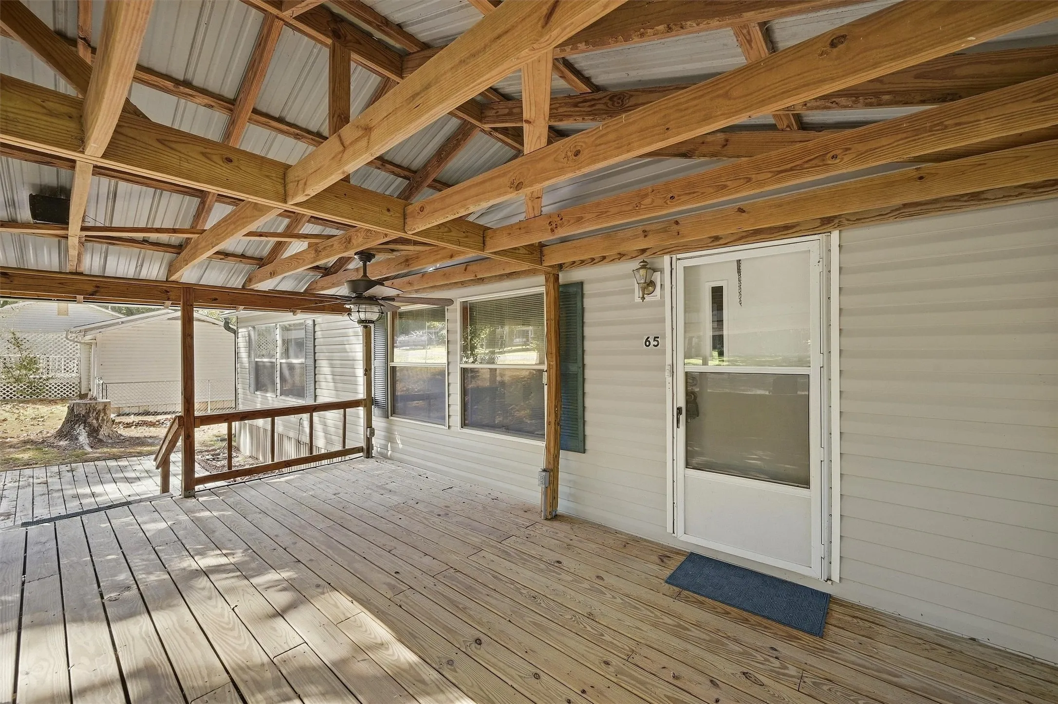Mobile Home For Sale in Grayson County , 65 Red Sea Boulevard, Pottsboro, Texas 75076, 3 Bedroom, 2 Bathroom, Garage spaces, 1,664 Sqft, built in 2000, mls#21387473, Real Estate Agent in Pottsboro, Homes For Sale in Grayson county, Homes For Sale in Pottsboro, Realtor in Pottsboro Texas, Real Estate Brokerage Independent Realty Texas, Luminita Cordes Realtor